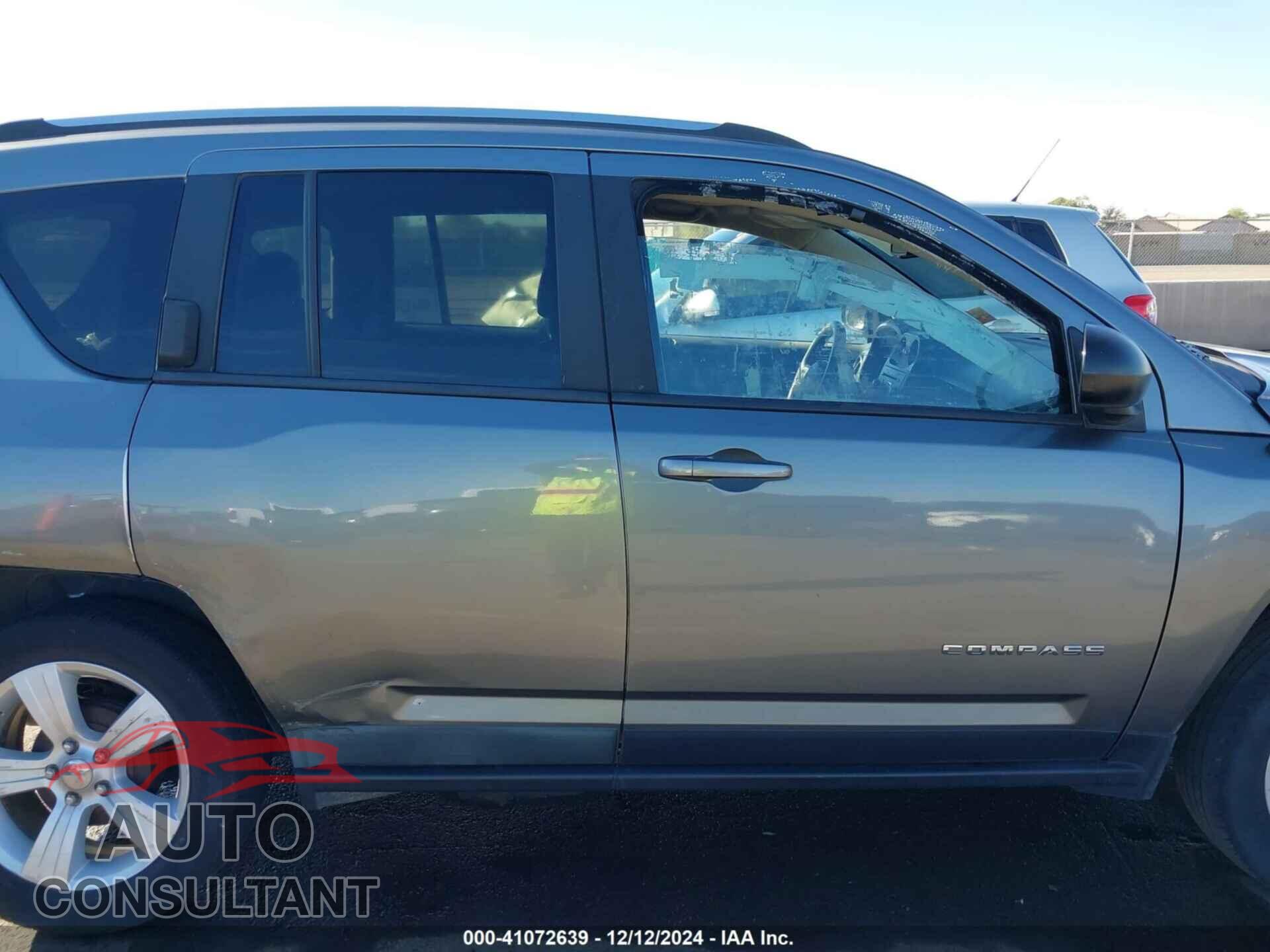 JEEP COMPASS 2011 - 1J4NT1FB2BD267366