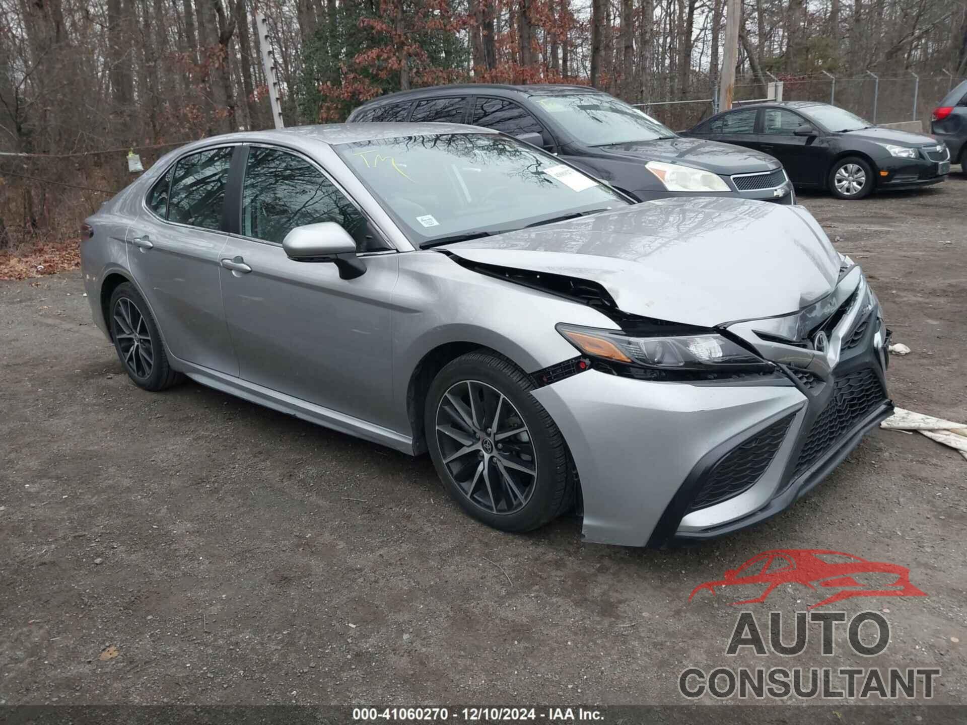 TOYOTA CAMRY 2023 - 4T1G11AK0PU100440