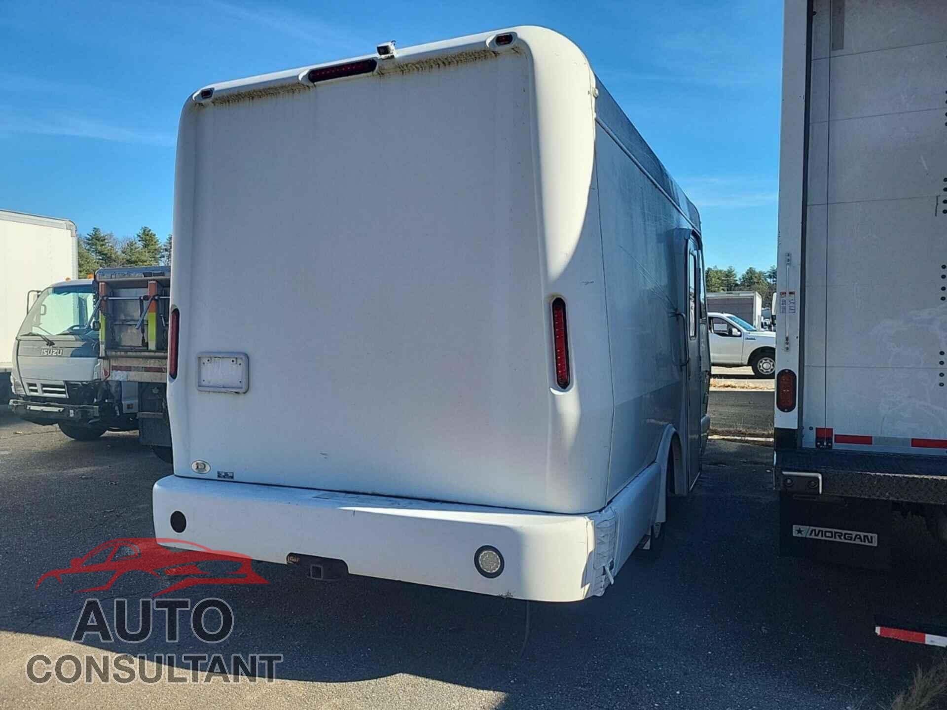 FORD E-450 CUTAWAY 2013 - 1FDXE4FS4DDA69560