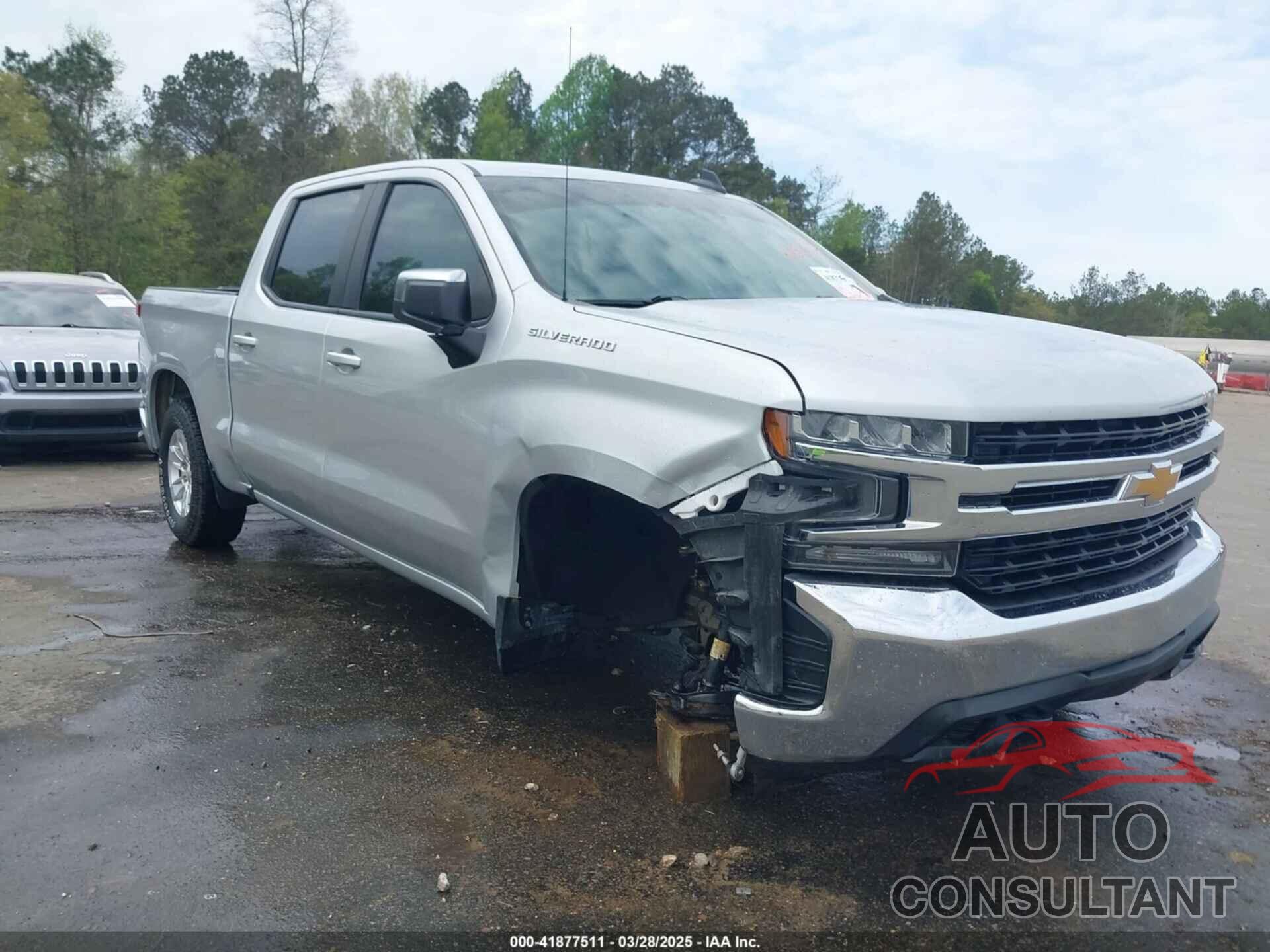 CHEVROLET SILVERADO 1500 2021 - 1GCUYDED1MZ429579