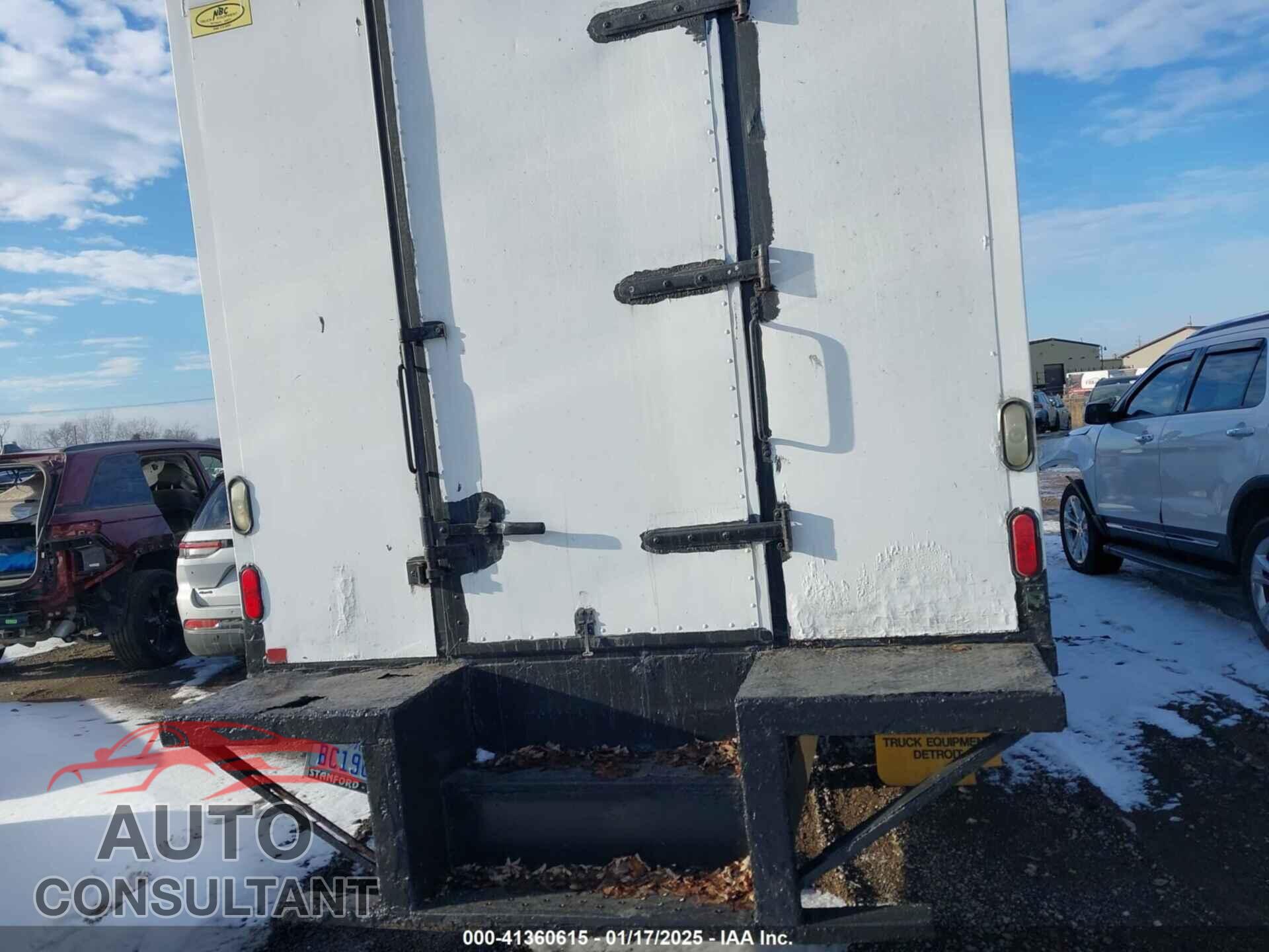 FORD E-350 CUTAWAY 2012 - 1FDWE3FL2CDB09213
