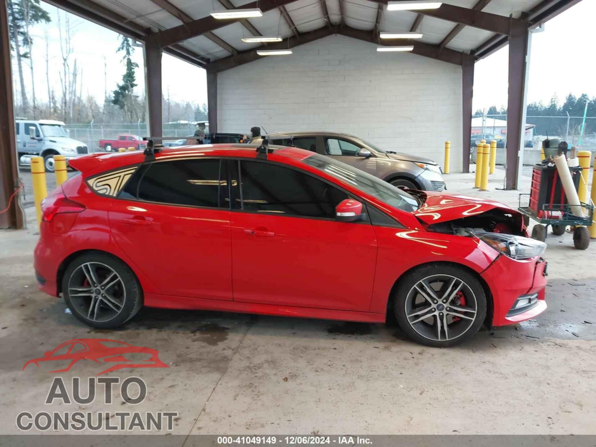 FORD FOCUS ST 2017 - 1FADP3L97HL334082
