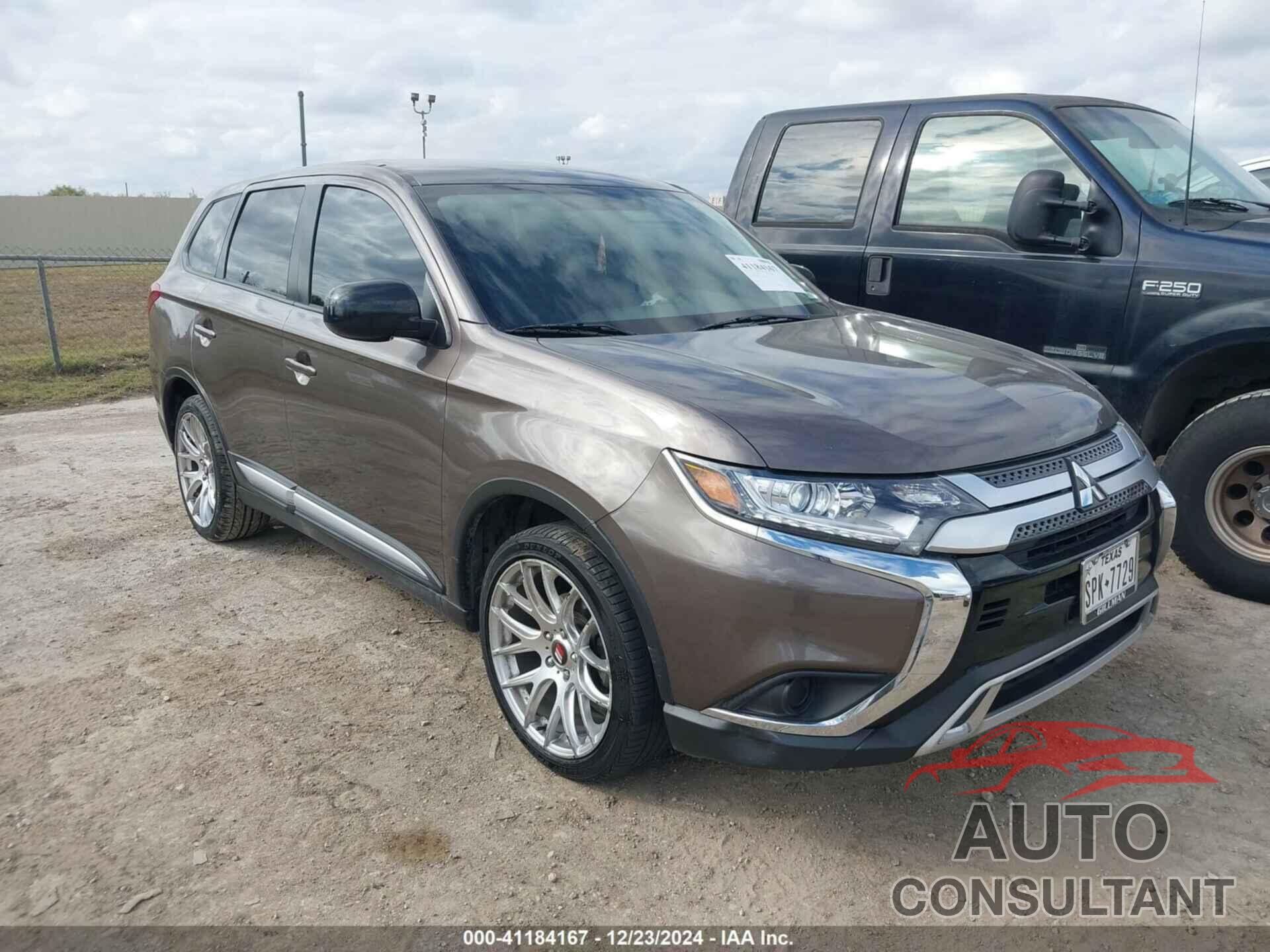 MITSUBISHI OUTLANDER 2020 - JA4AD2A36LZ007414