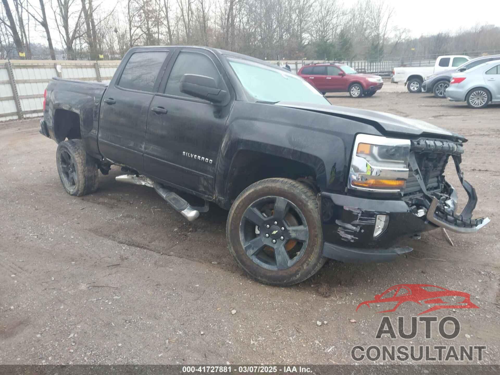 CHEVROLET SILVERADO 1500 2018 - 3GCUKREC0JG525592