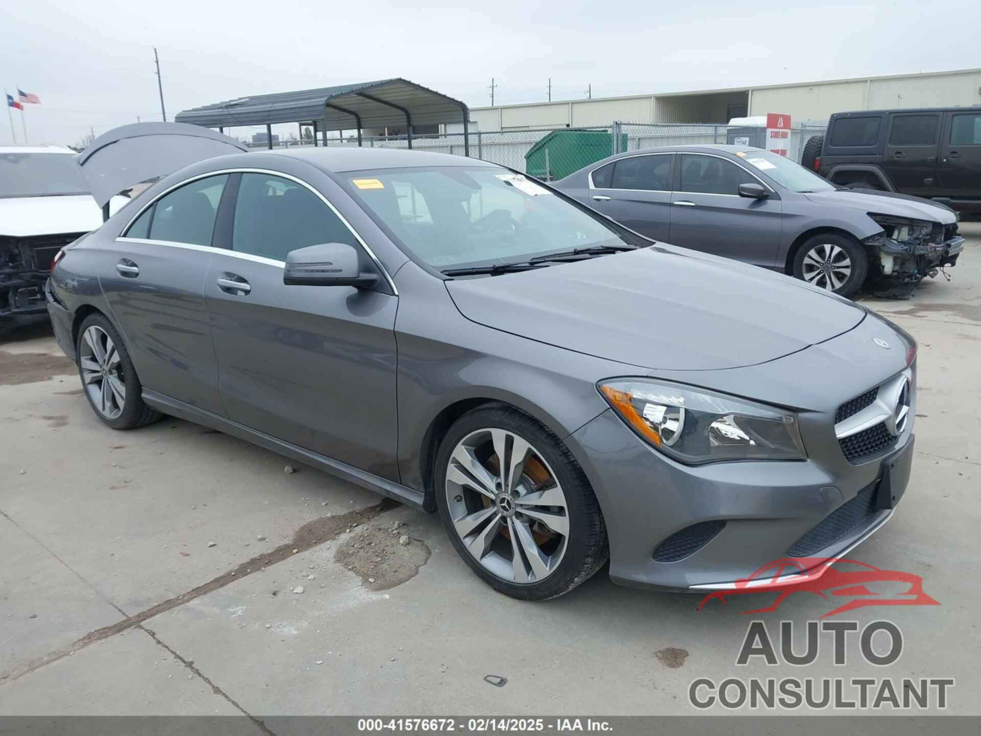 MERCEDES-BENZ CLA 250 2019 - WDDSJ4EB6KN757732