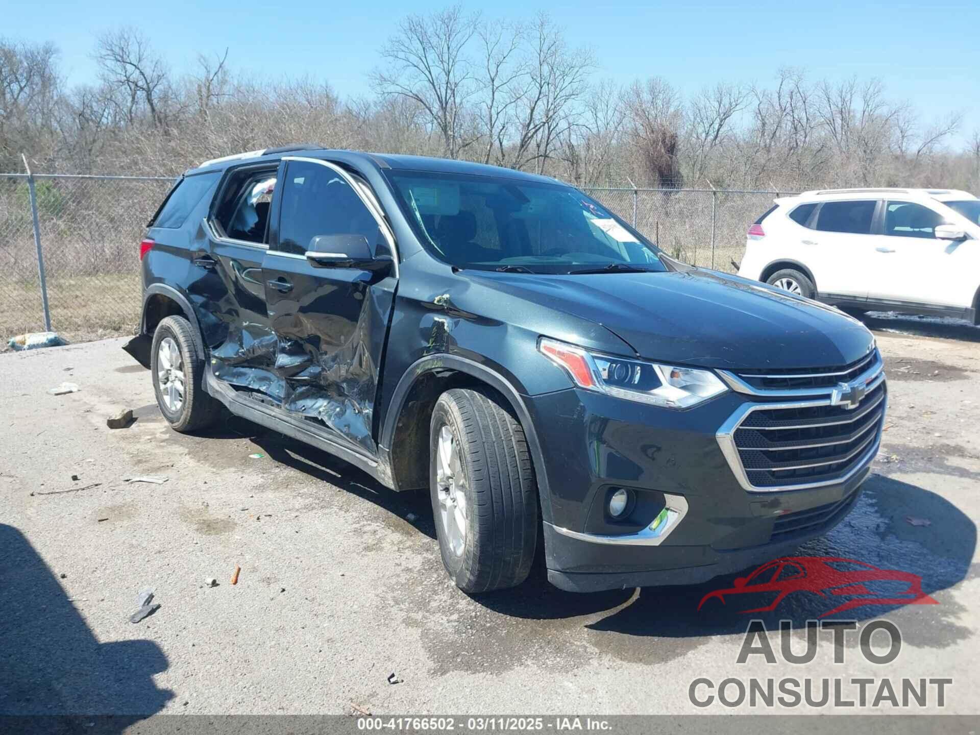 CHEVROLET TRAVERSE 2018 - 1GNERGKW2JJ158610