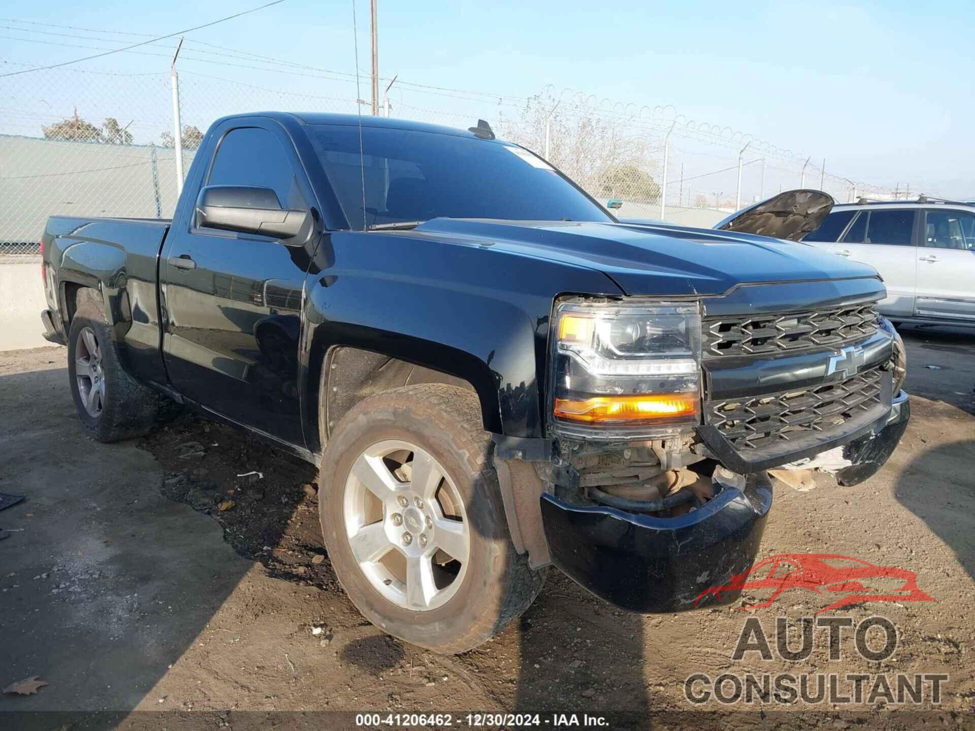 CHEVROLET SILVERADO 1500 2018 - 1GCNCNEC4JZ347650