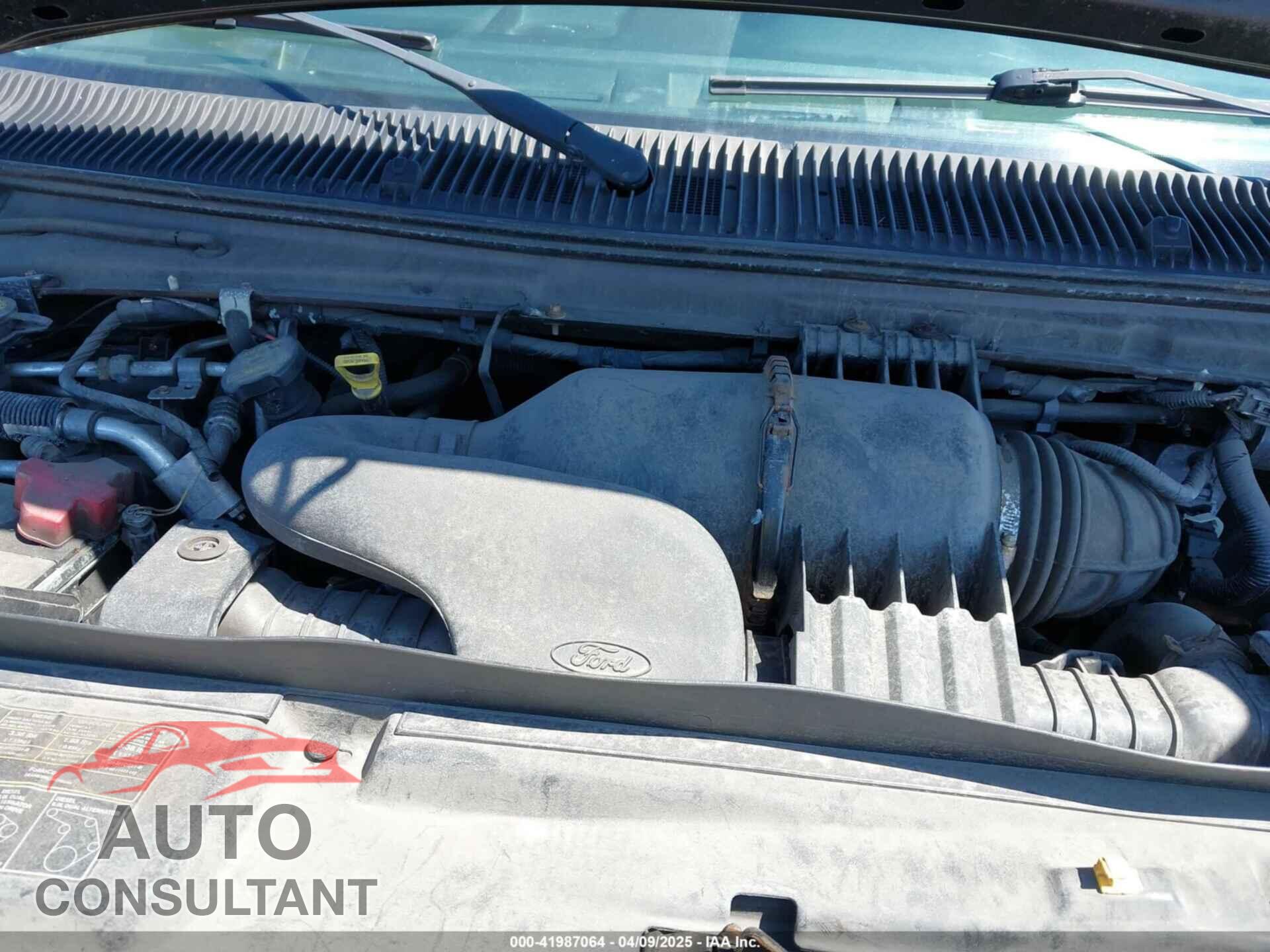 FORD E-350 SUPER DUTY 2011 - 1FBNE3BL3BDA44686
