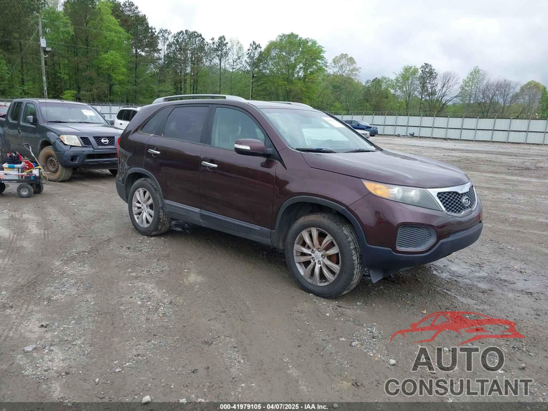 KIA SORENTO 2011 - 5XYKT4A21BG123911