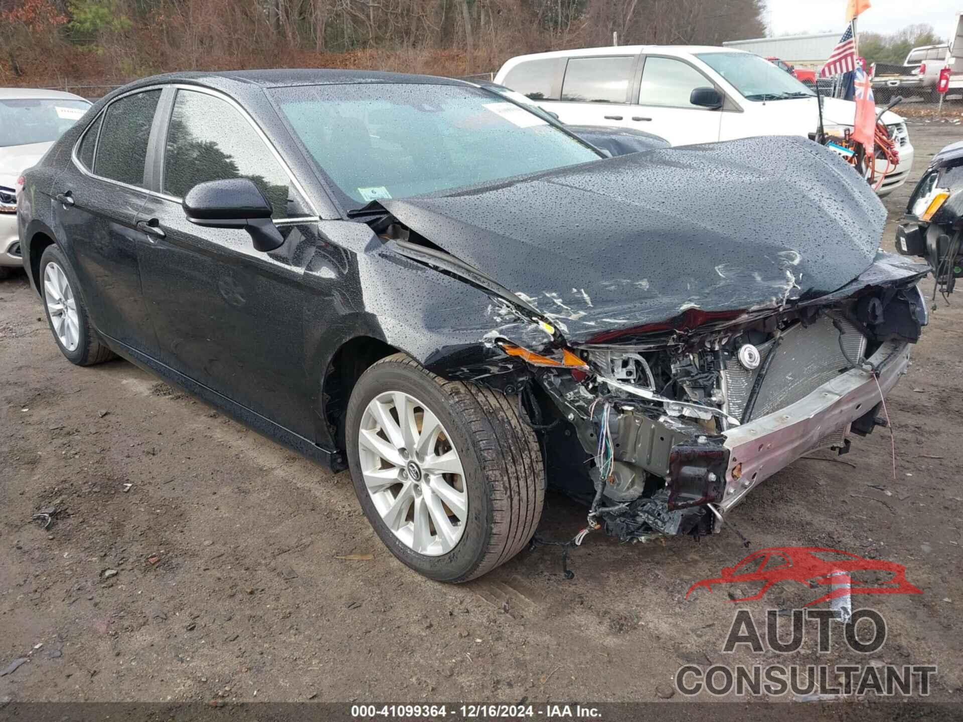 TOYOTA CAMRY 2018 - 4T1B11HK7JU110521
