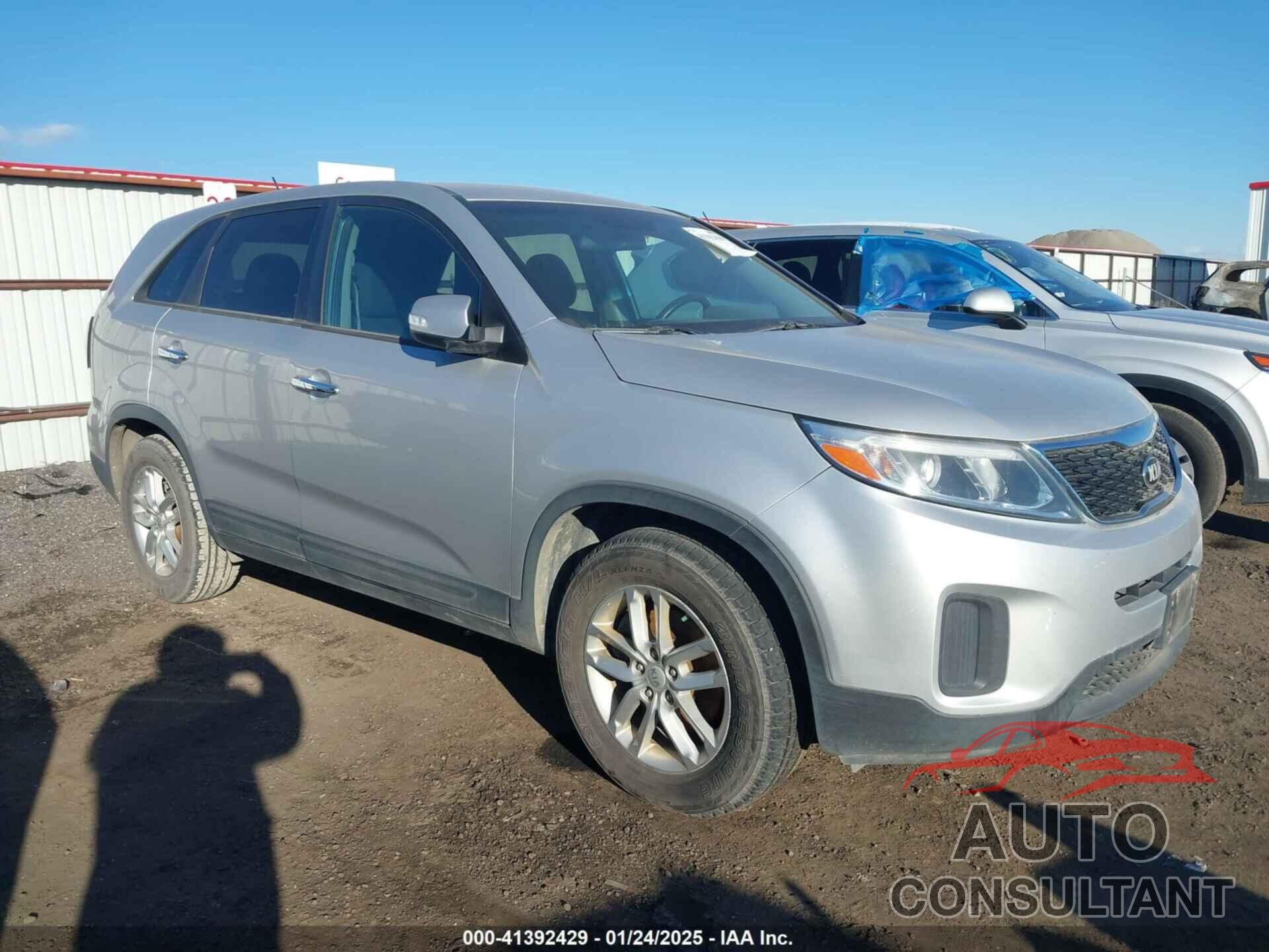 KIA SORENTO 2014 - 5XYKT3A61EG428827