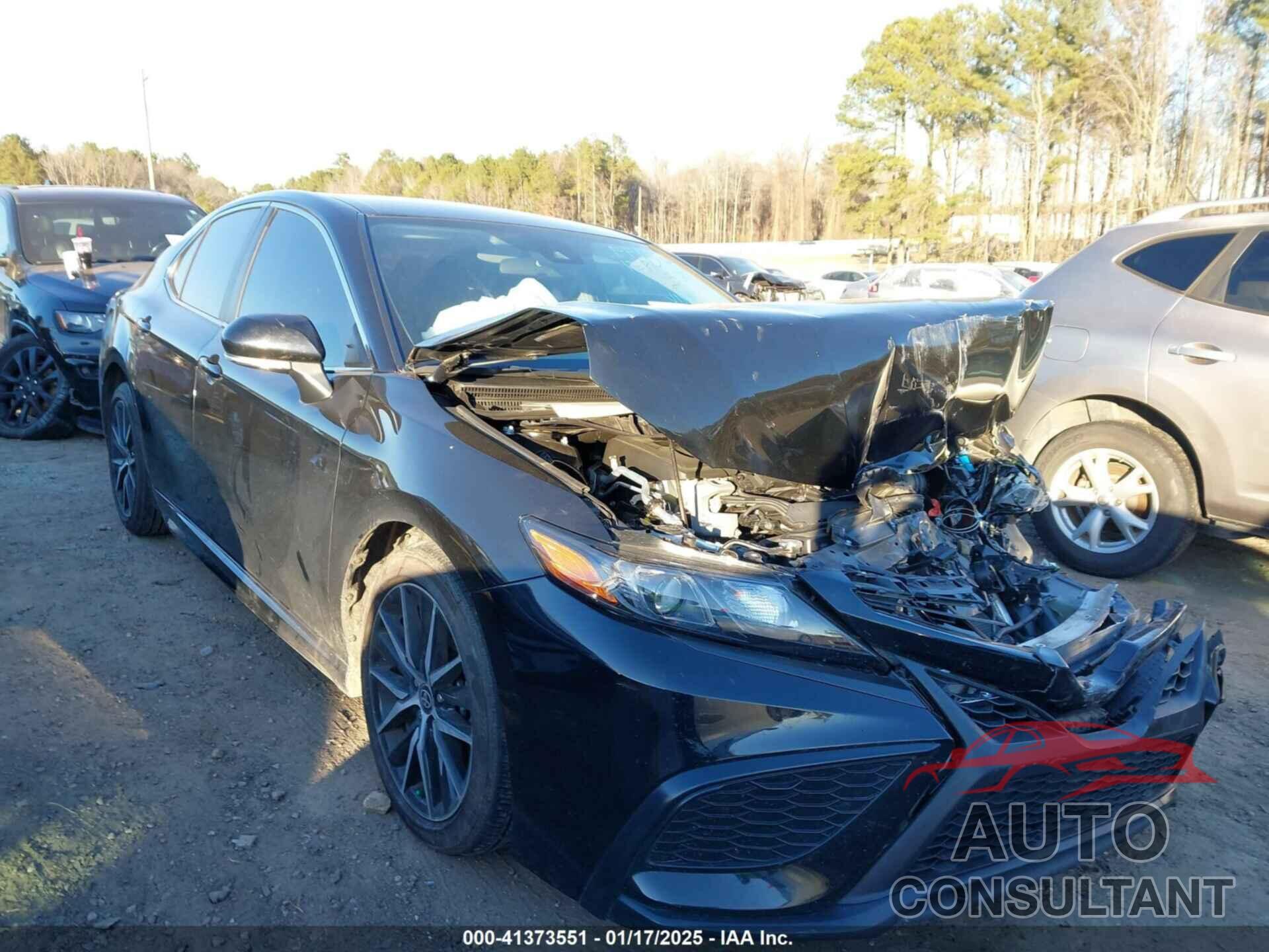 TOYOTA CAMRY 2023 - 4T1G11AK4PU144859