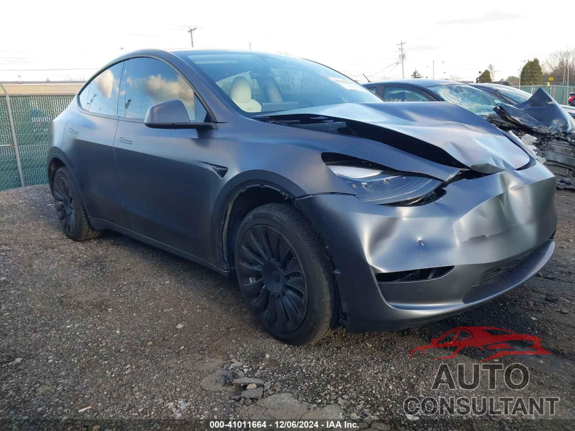 TESLA MODEL Y 2023 - 7SAYGDEE4PF662883