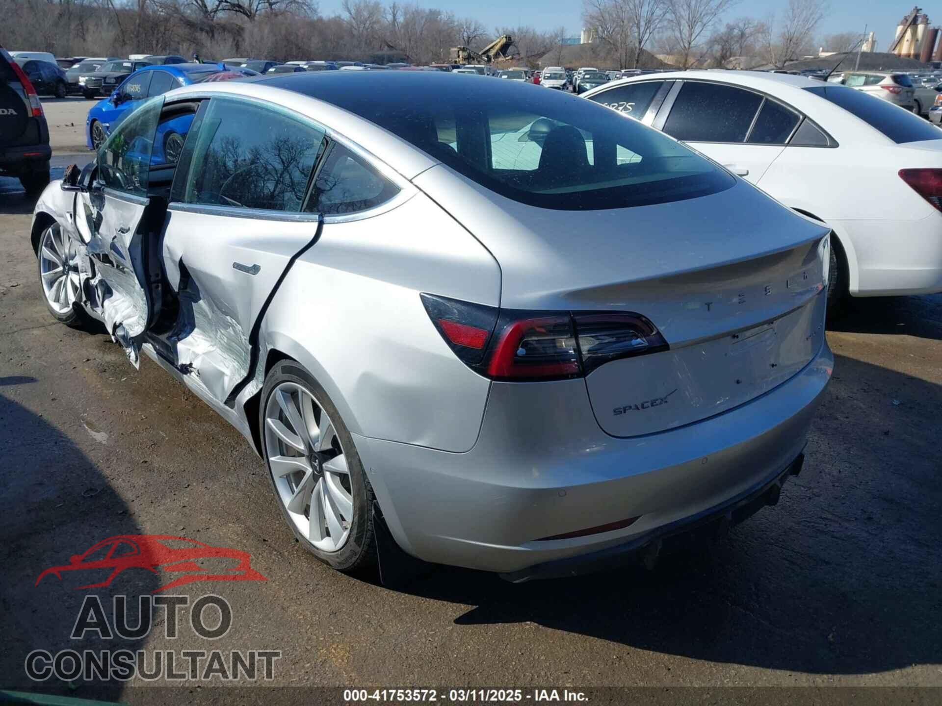 TESLA MODEL 3 2018 - 5YJ3E1EB3JF117007