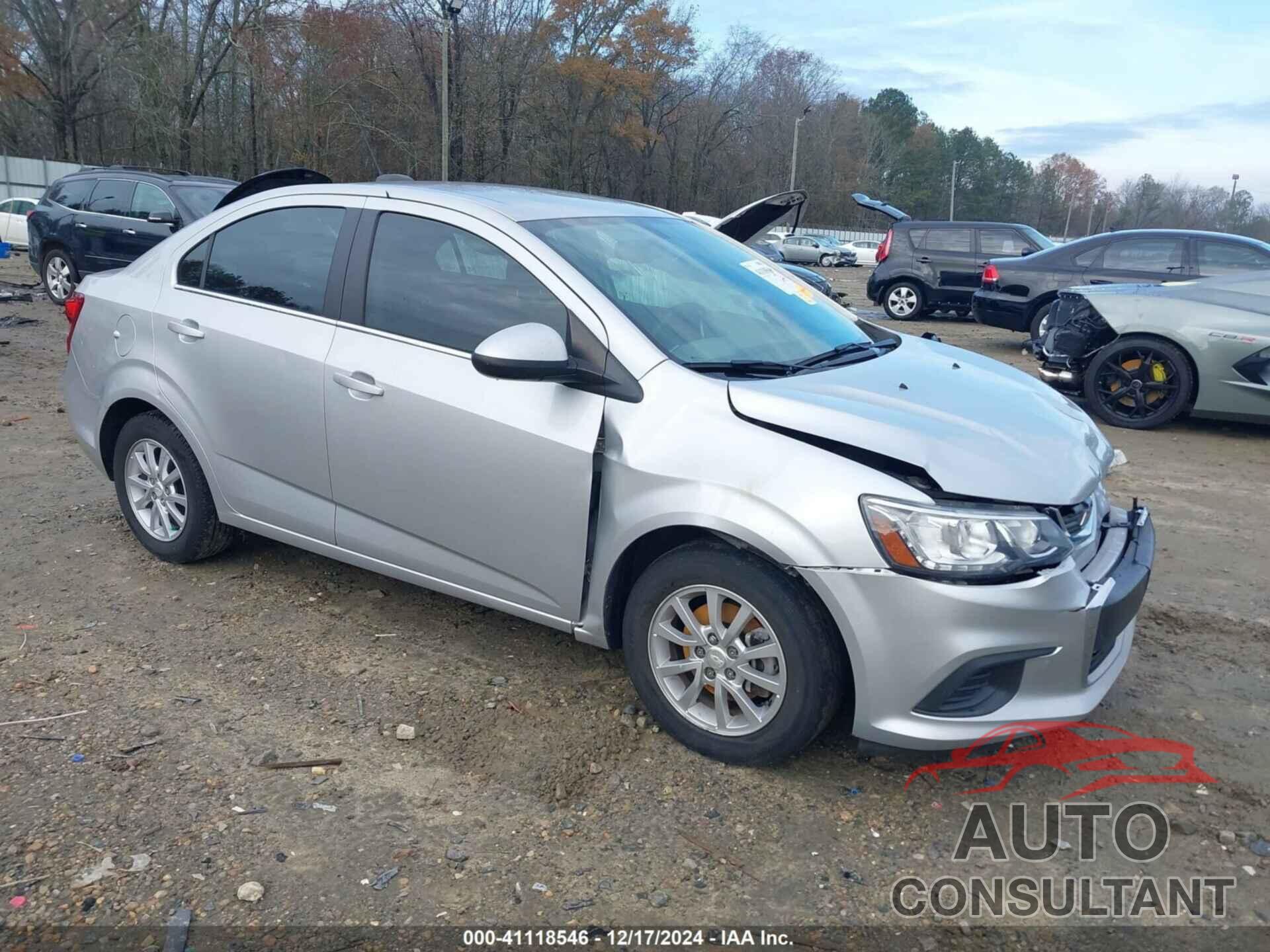 CHEVROLET SONIC 2018 - 1G1JD5SH5J4127273