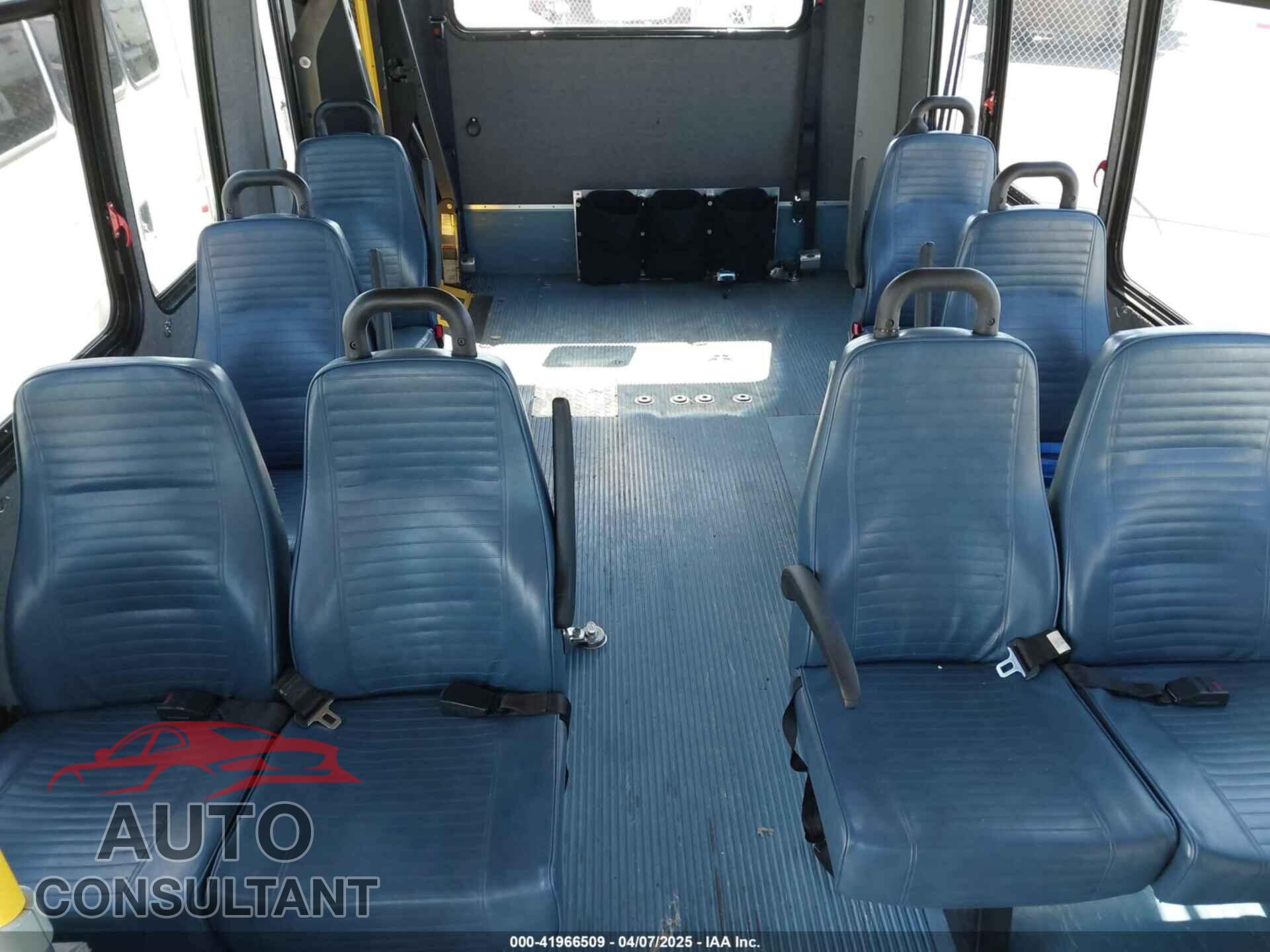 FORD E-450 CUTAWAY 2017 - 1FDFE4FS5HDC35361