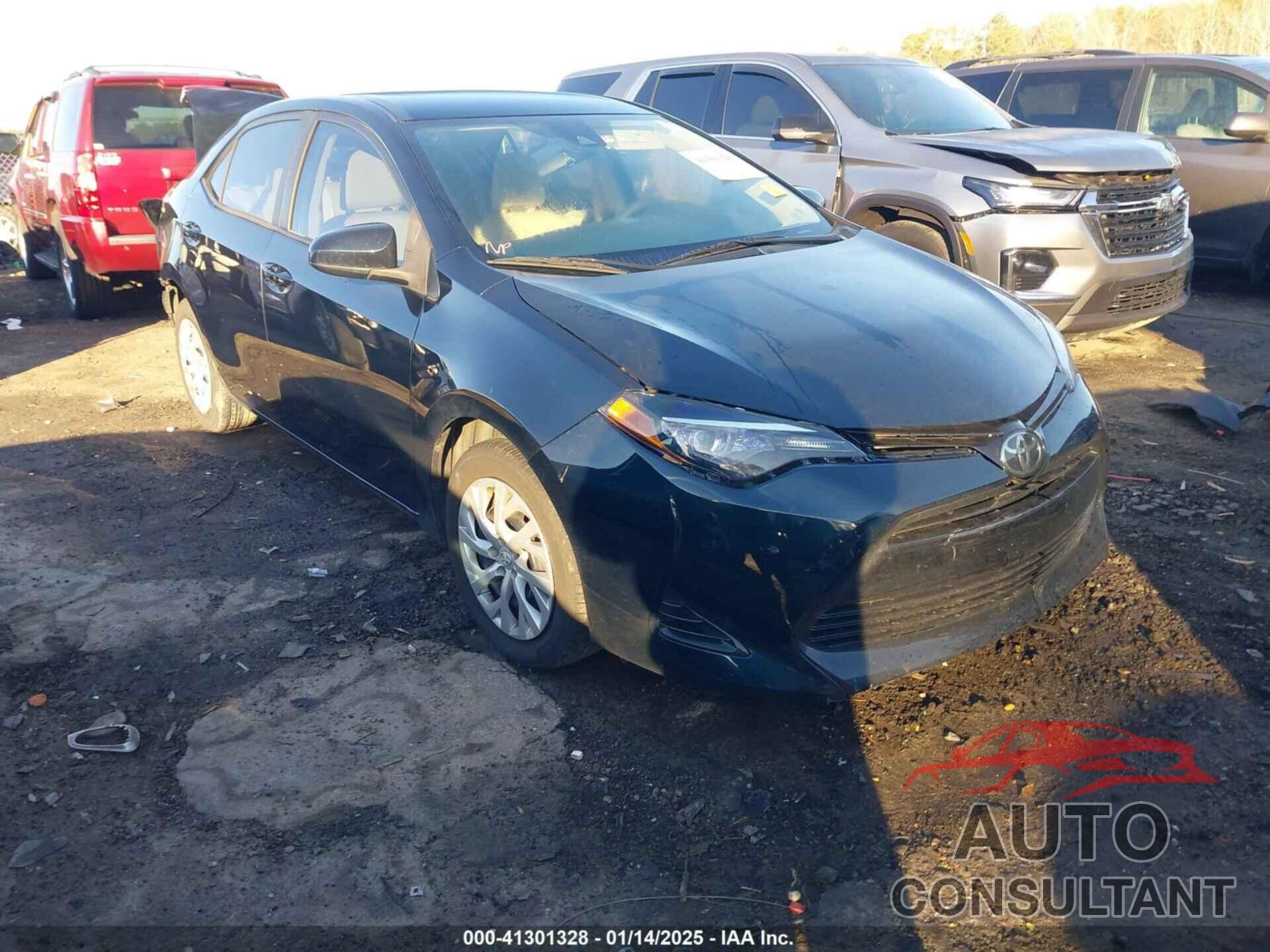 TOYOTA COROLLA 2018 - 5YFBURHE0JP777819