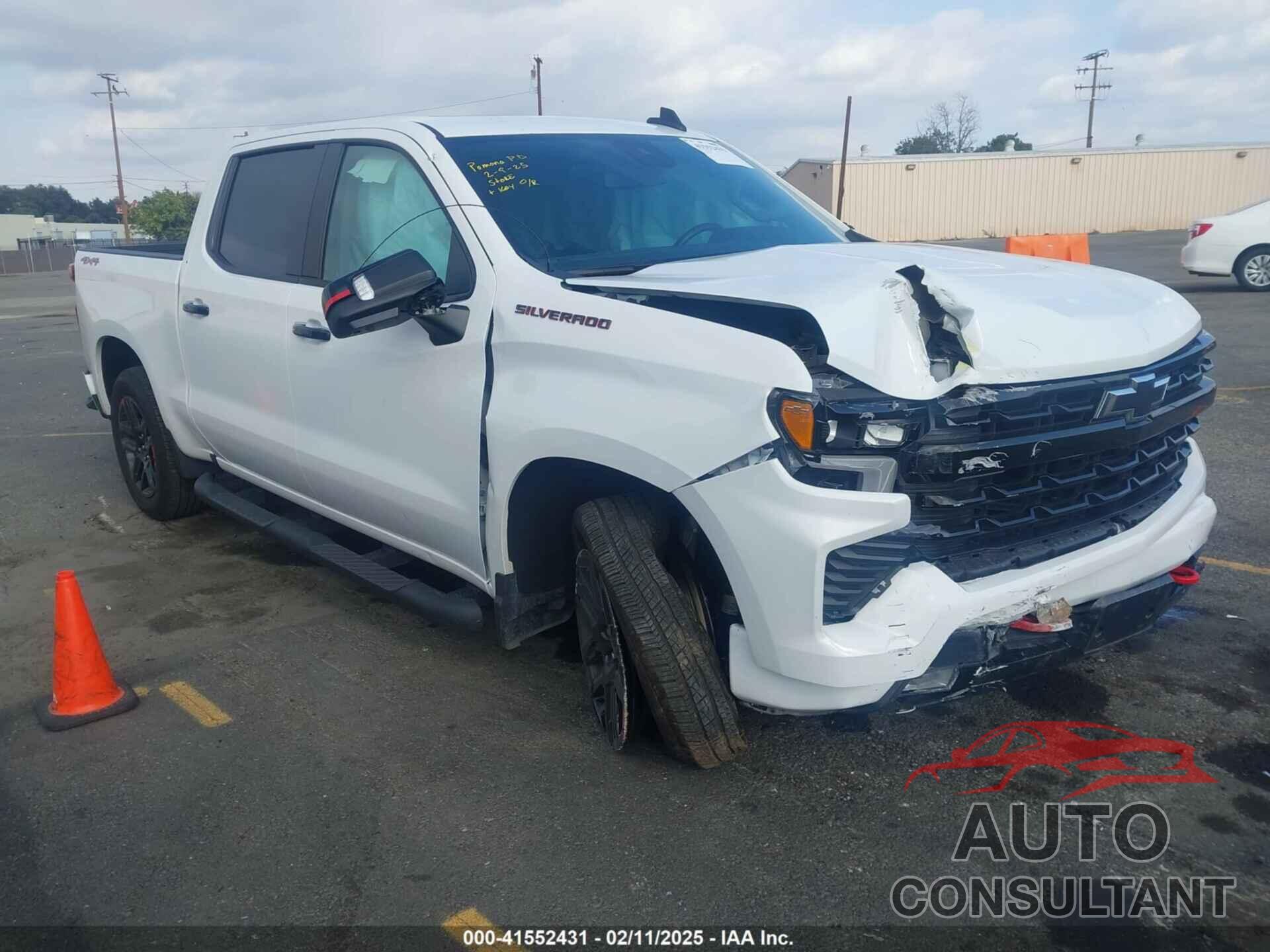 CHEVROLET SILVERADO 1500 2024 - 1GCUDEED2RZ105033