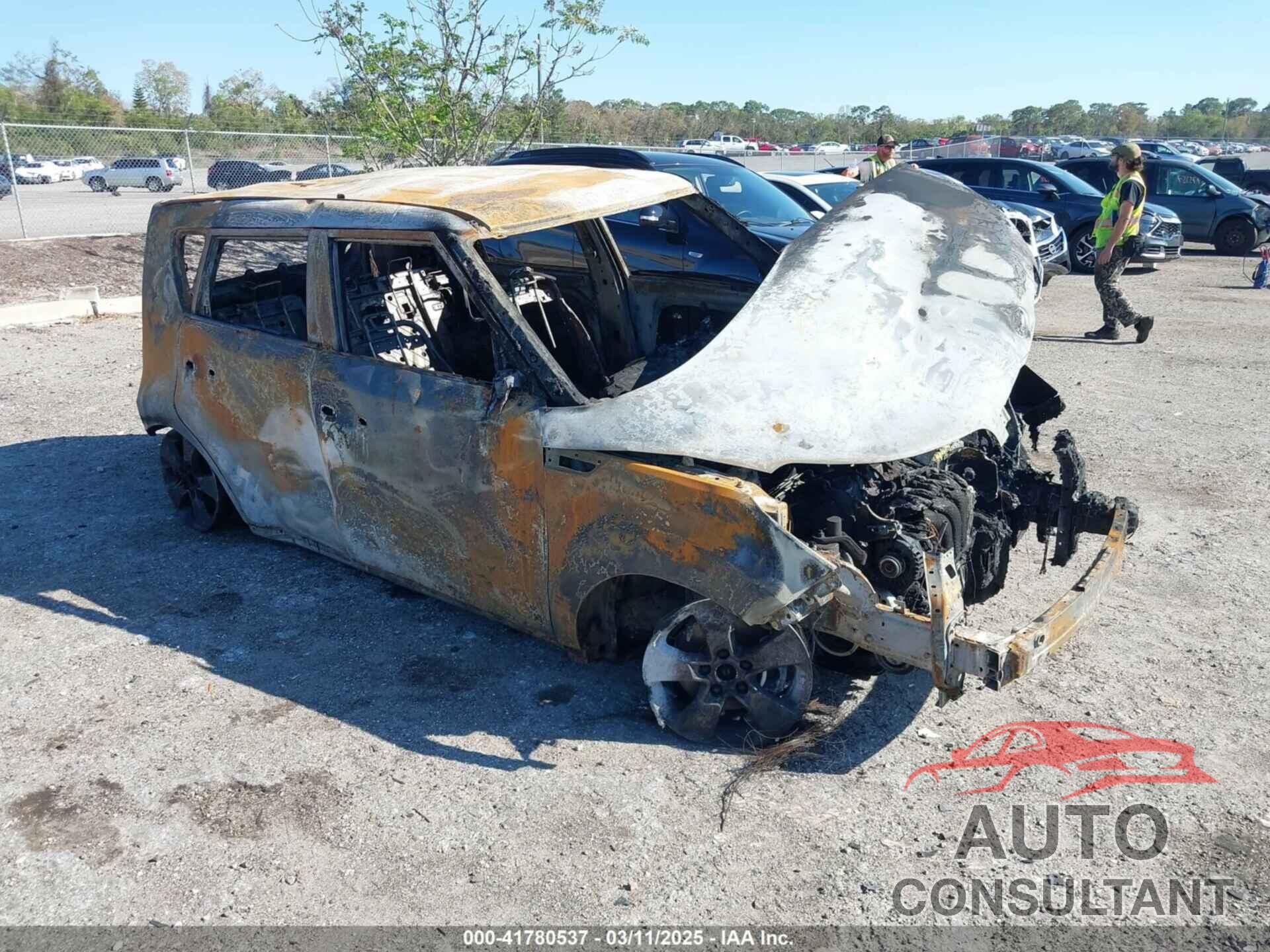KIA SOUL 2017 - KNDJN2A26H7488973