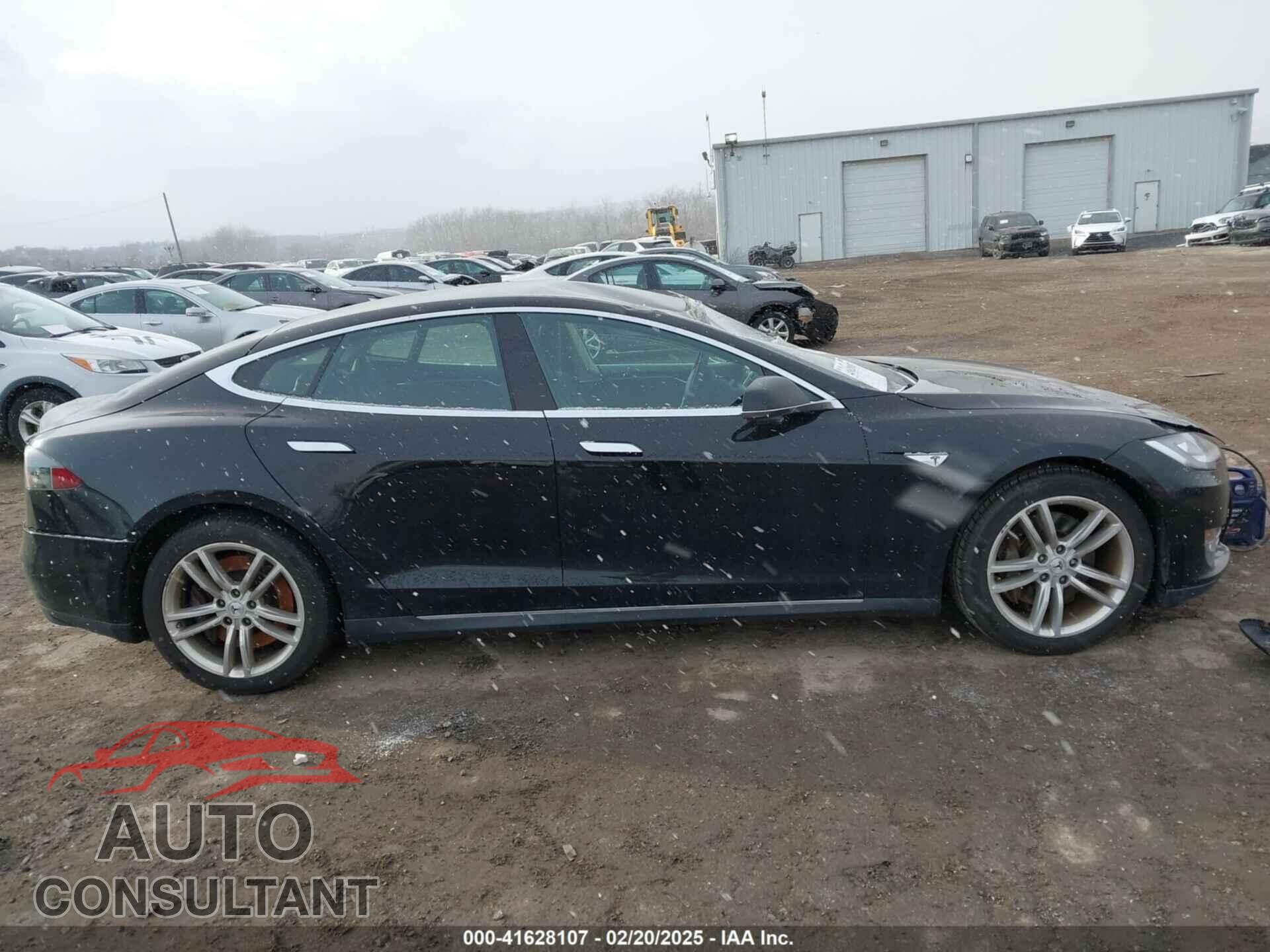 TESLA MODEL S 2013 - 5YJSA1DN6DFP16071