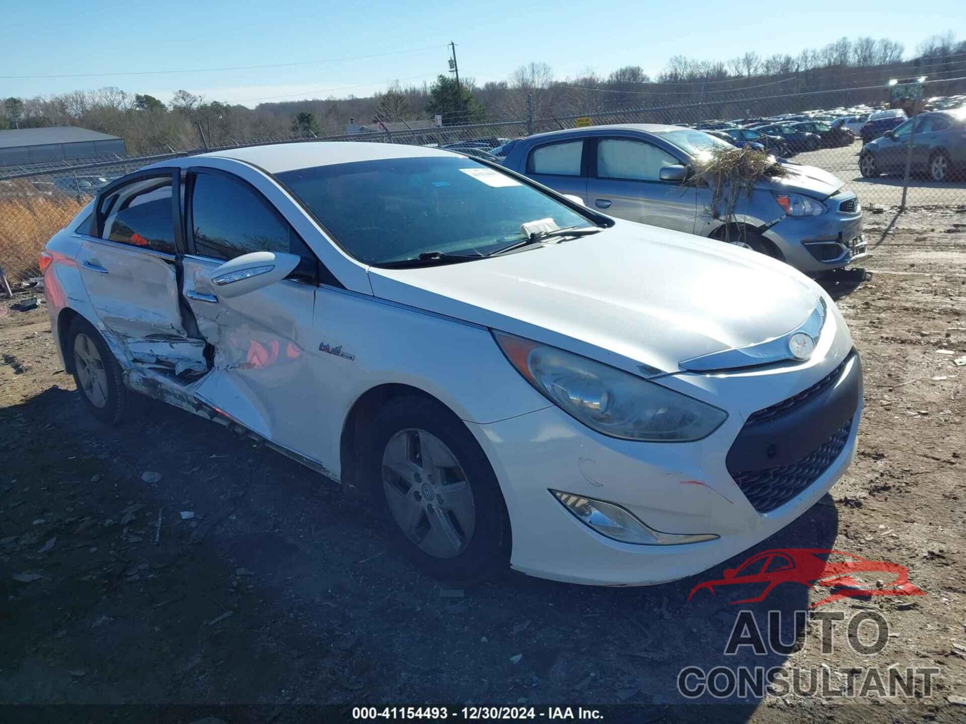 HYUNDAI SONATA 2012 - KMHEC4A41CA032911