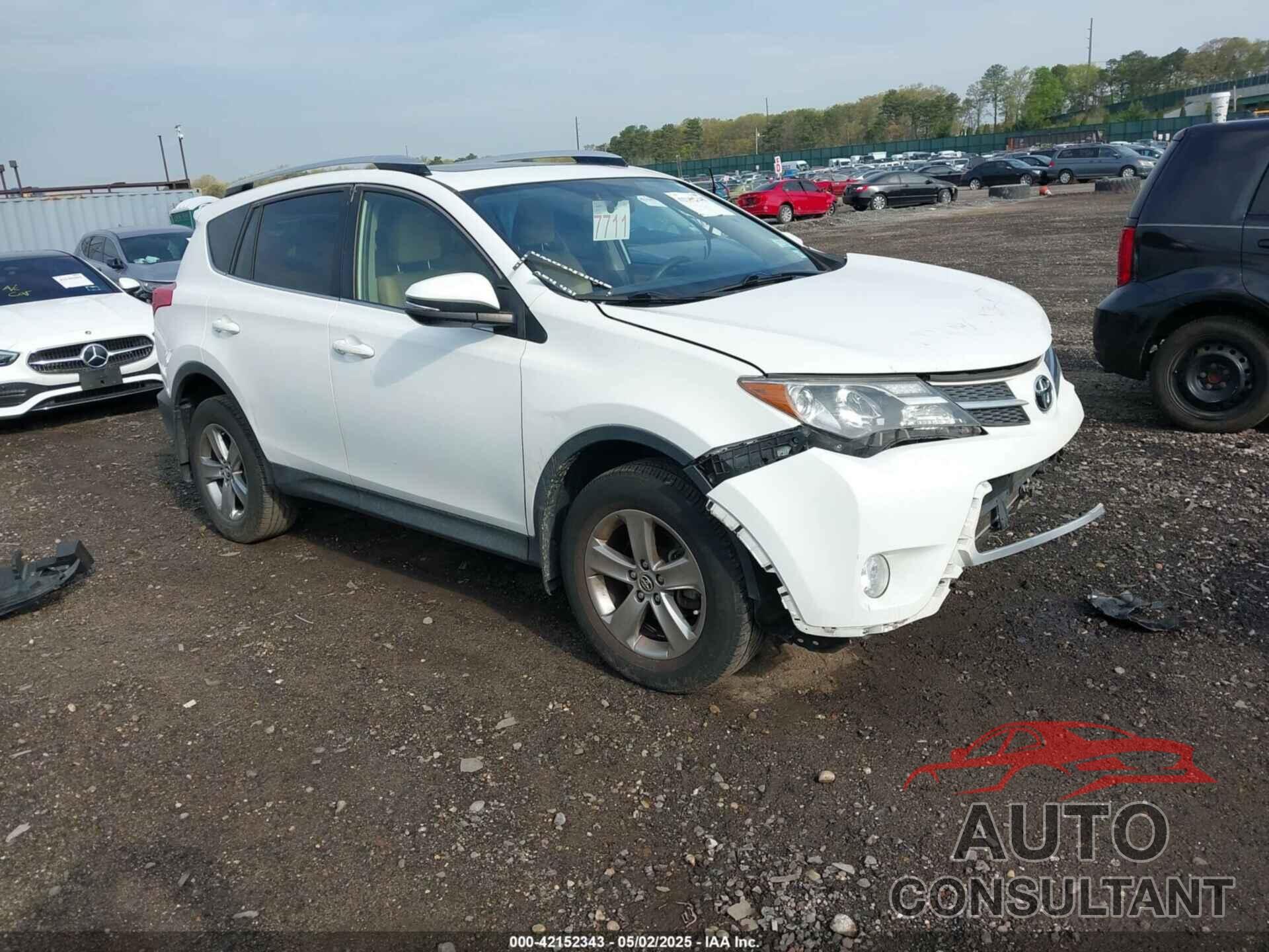 TOYOTA RAV4 2015 - JTMRFREV4FD143369