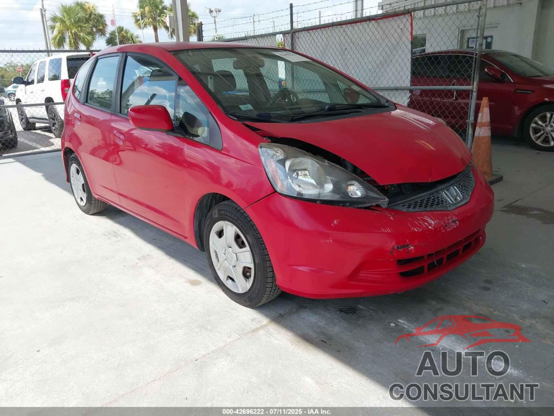 HONDA FIT 2013 - JHMGE8H33DC079910
