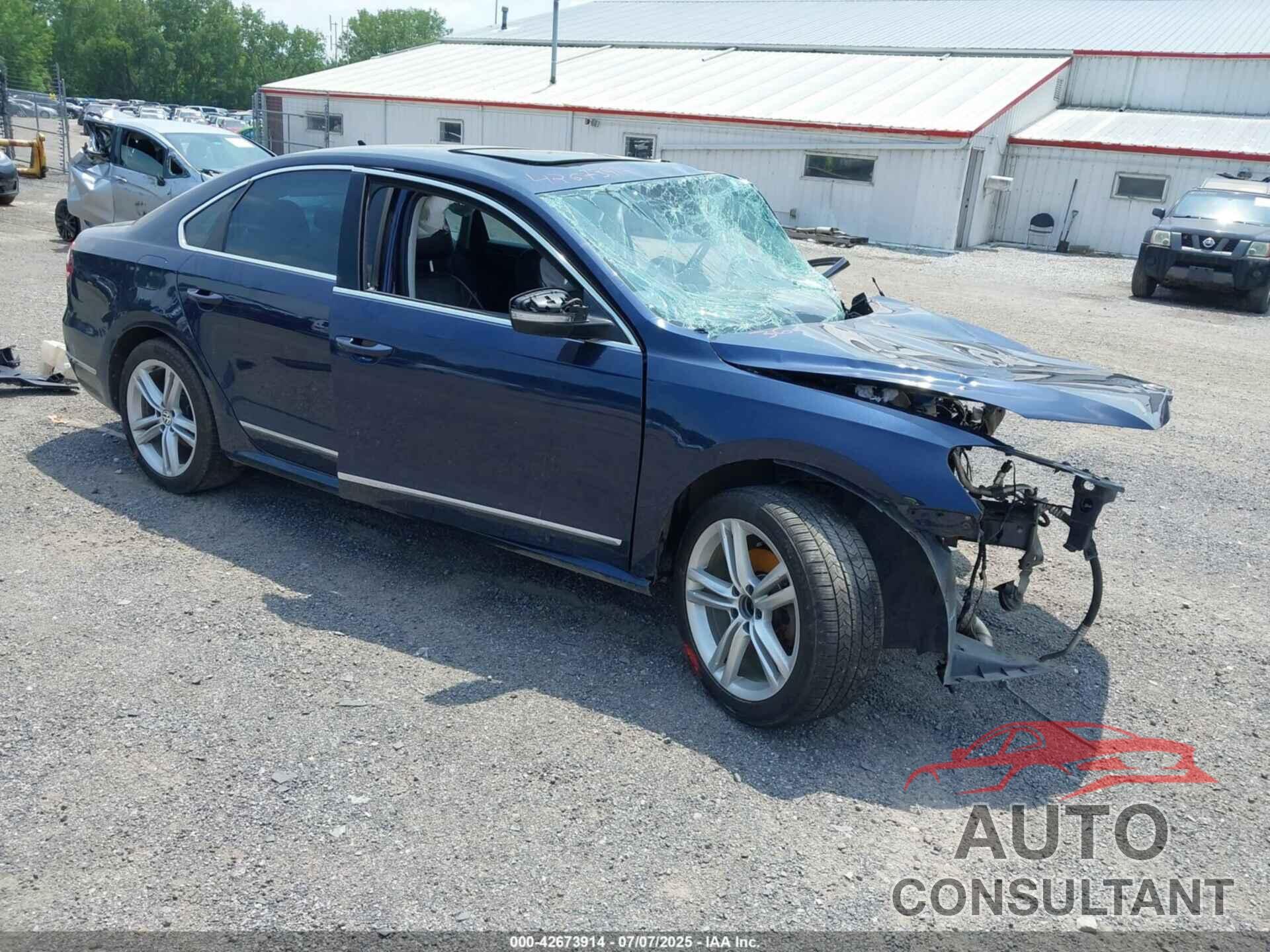 VOLKSWAGEN PASSAT 2015 - 1VWCV7A36FC081459