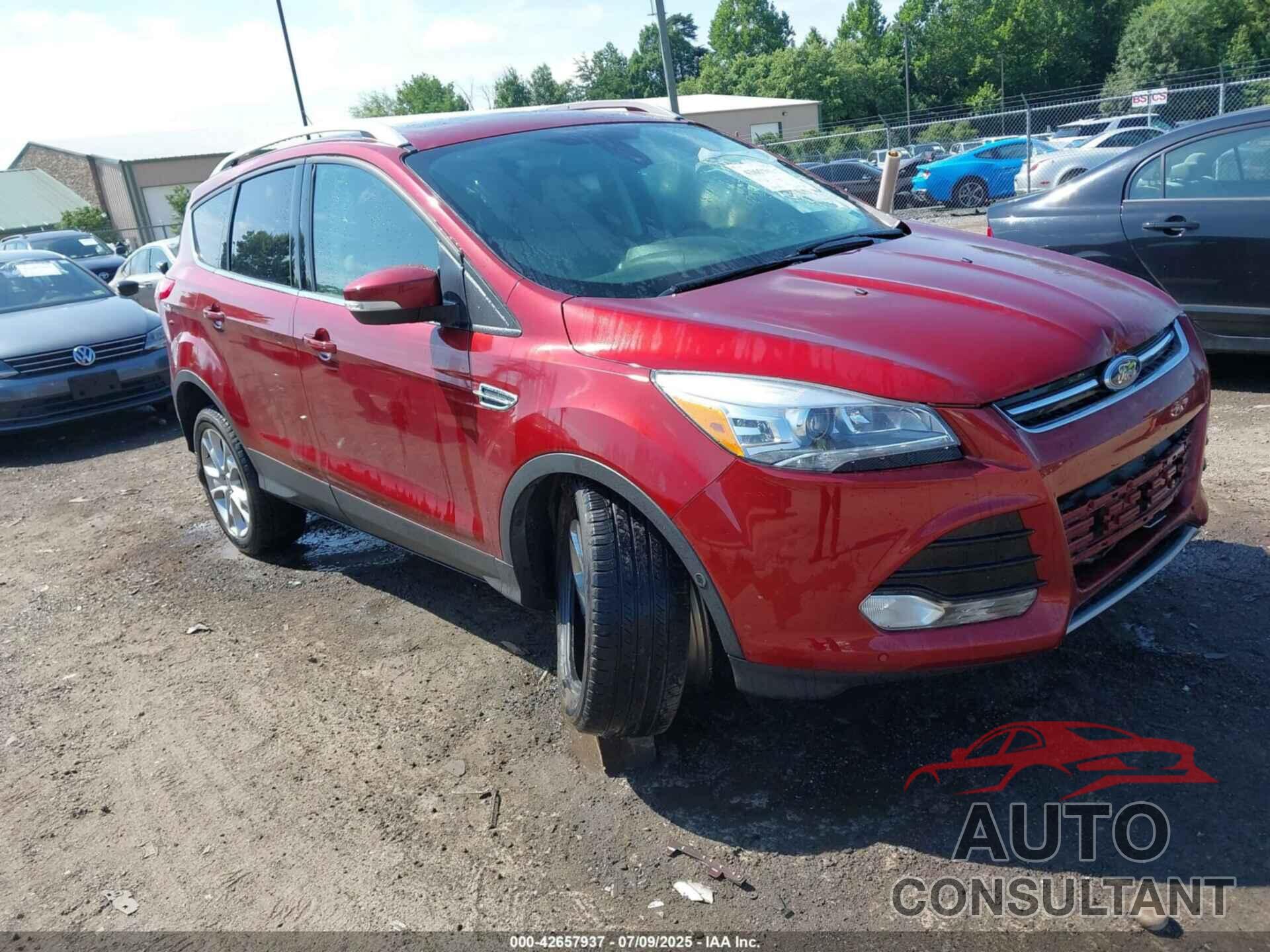 FORD ESCAPE 2015 - 1FMCU9J98FUC01841