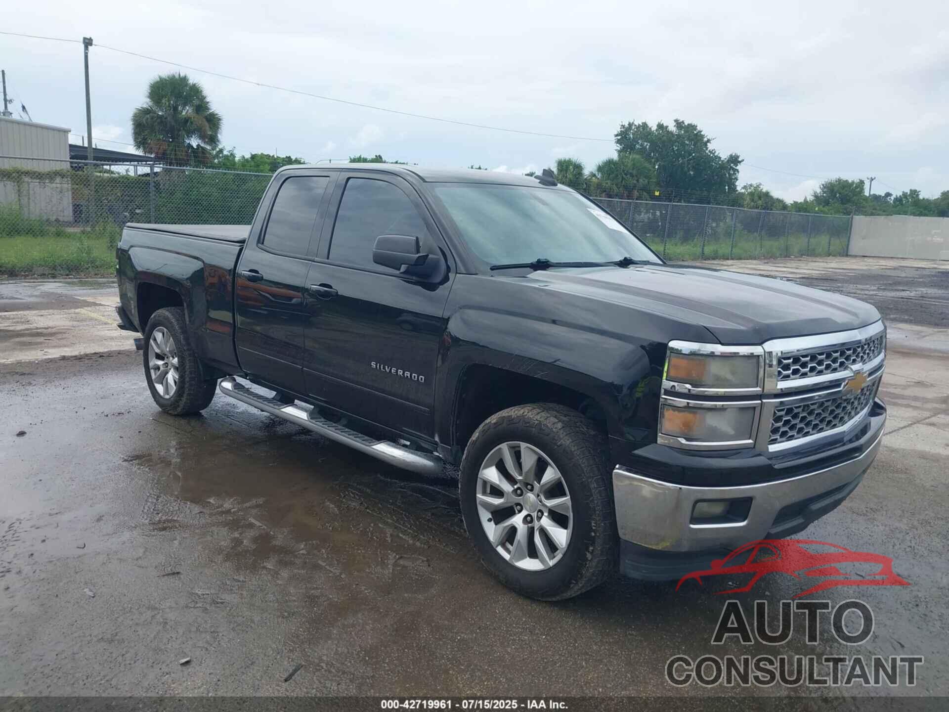 CHEVROLET SILVERADO 1500 2015 - 1GCRCREH3FZ410460