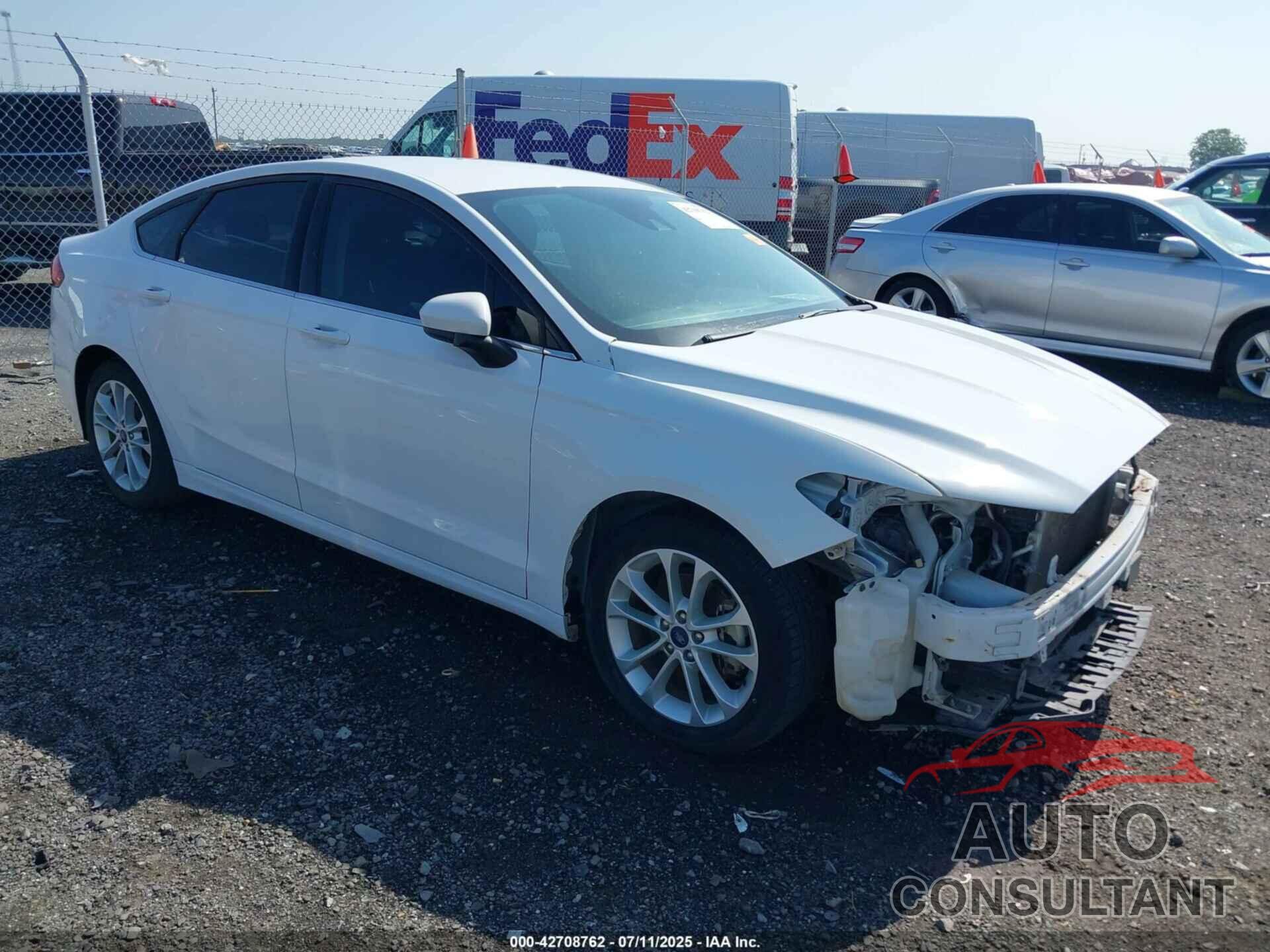 FORD FUSION HYBRID 2019 - 3FA6P0LU7KR152208