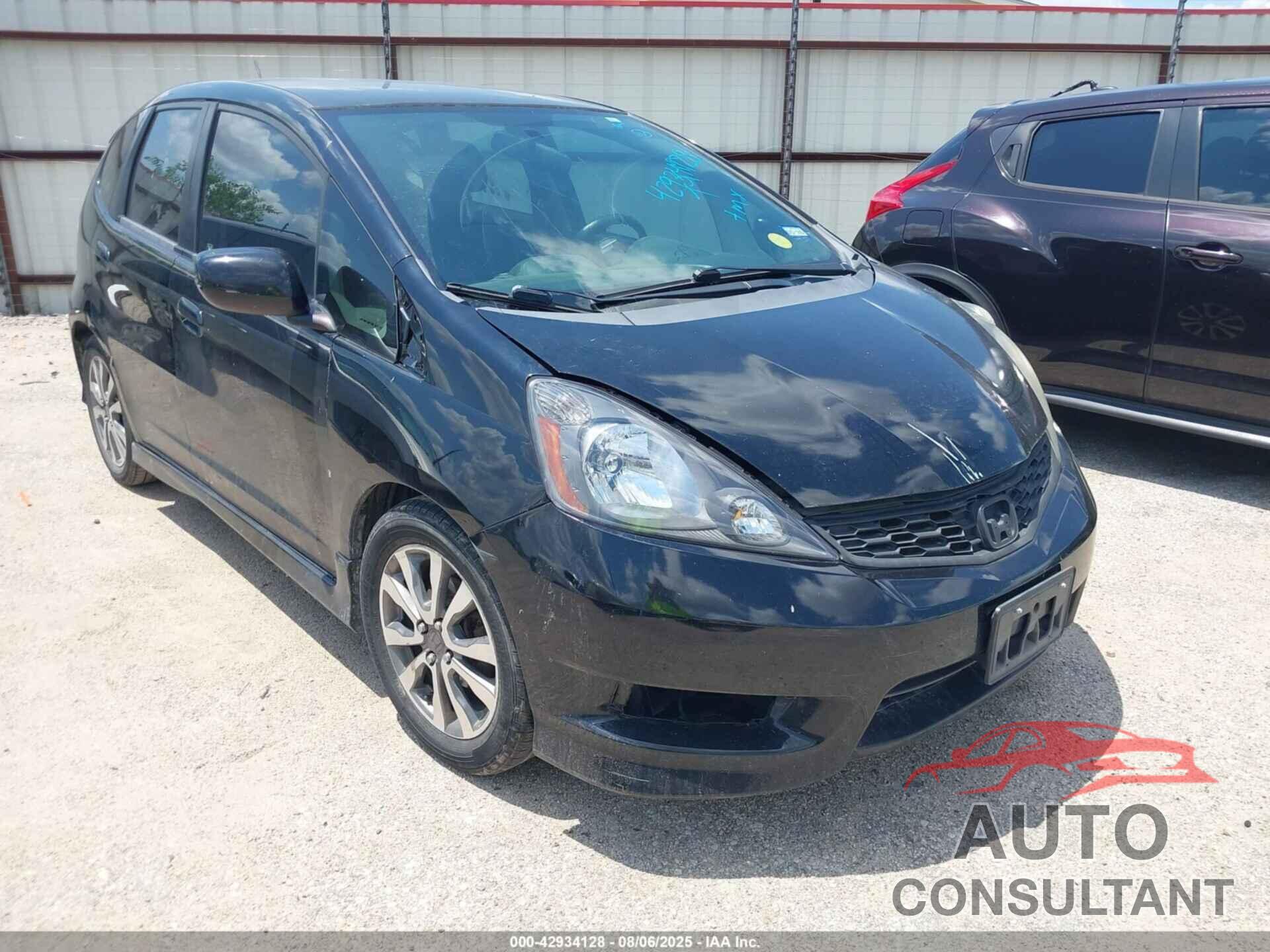 HONDA FIT 2013 - JHMGE8H50DC031587