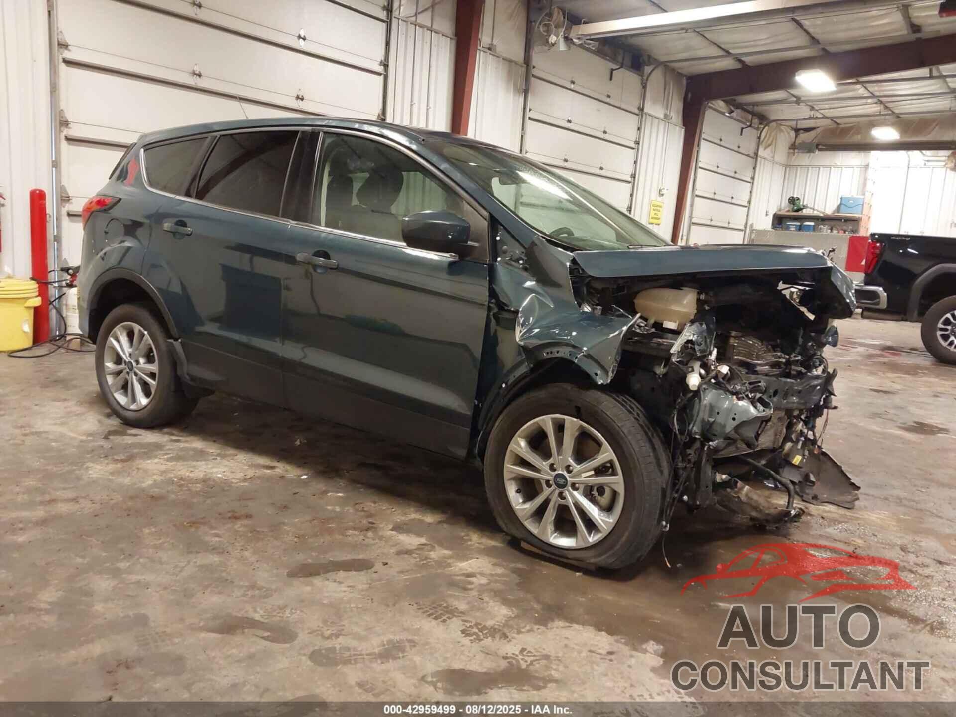 FORD ESCAPE 2019 - 1FMCU9GD2KUB58846