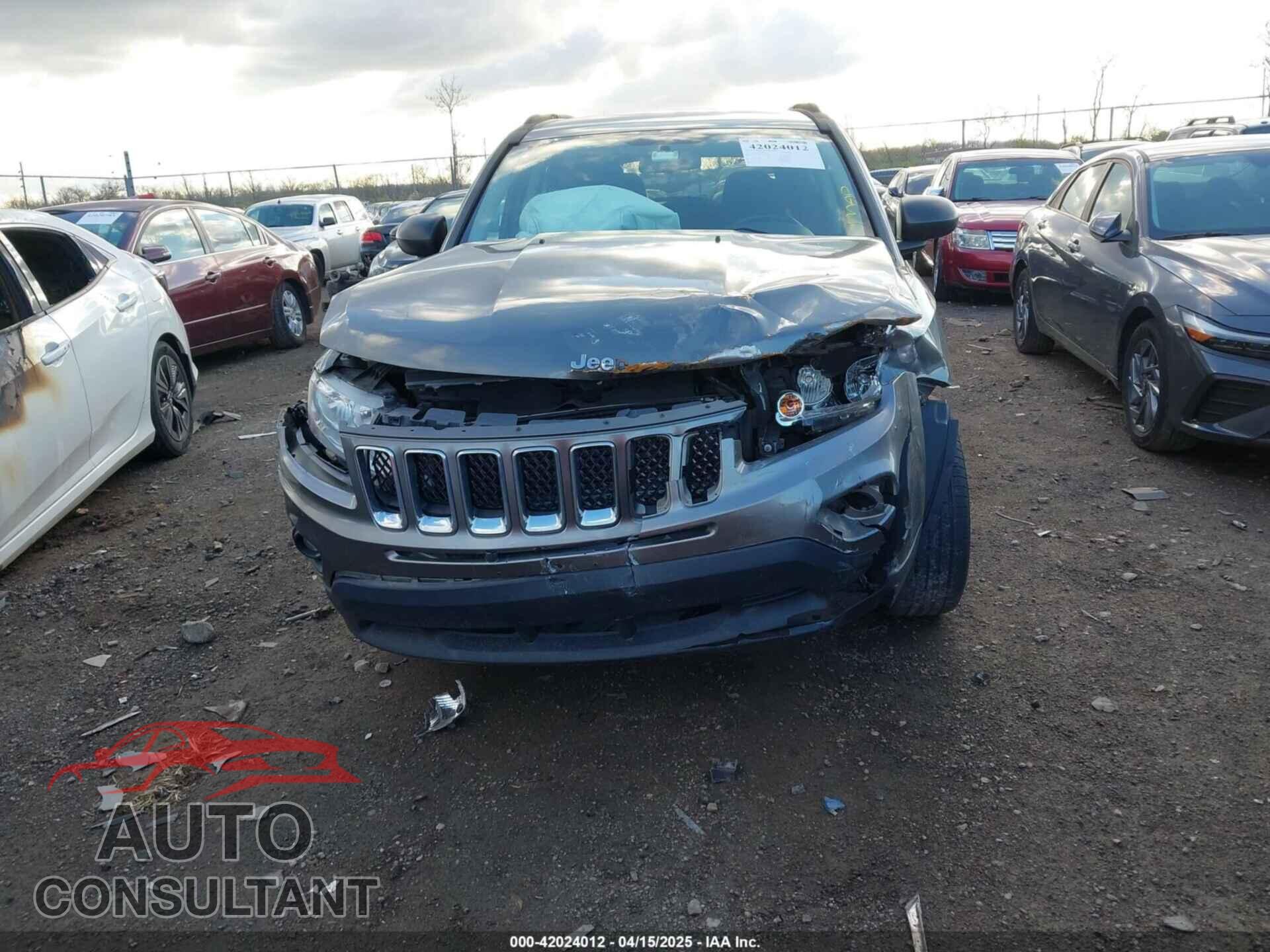 JEEP COMPASS 2011 - 1J4NF1FB6BD280595