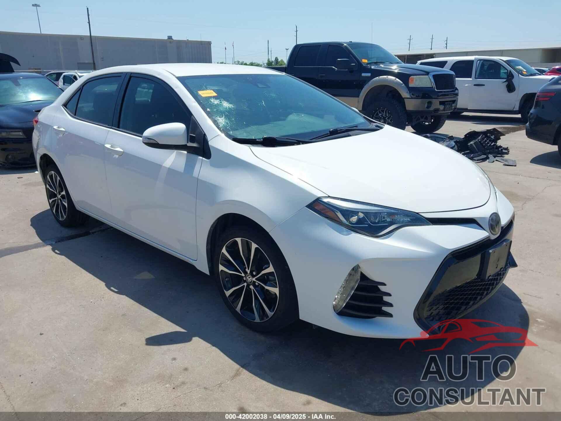 TOYOTA COROLLA 2018 - 2T1BURHE5JC016011