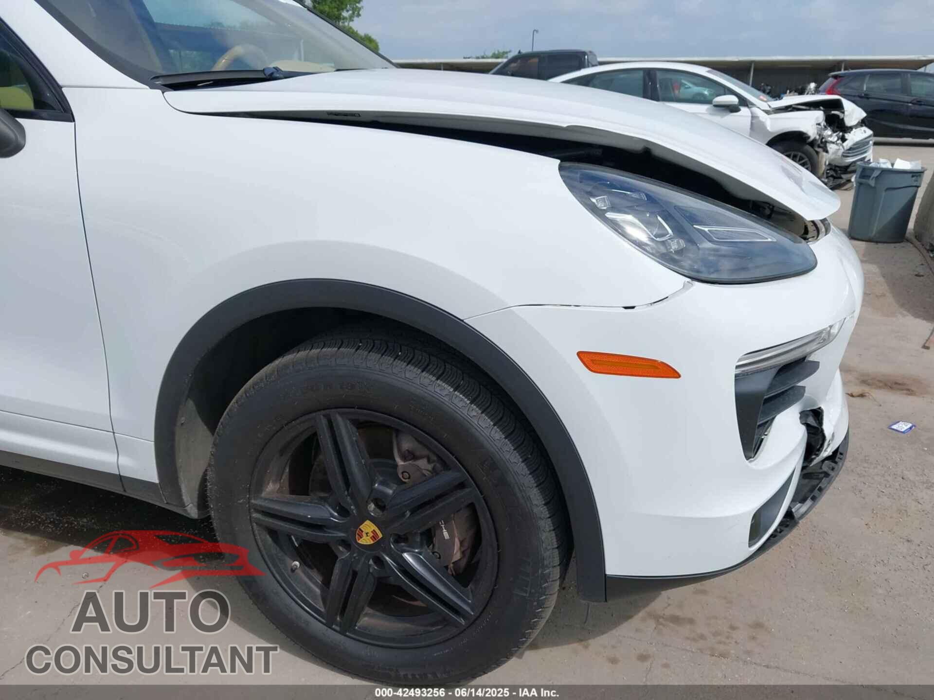 PORSCHE CAYENNE 2016 - WP1AA2A23GKA38204
