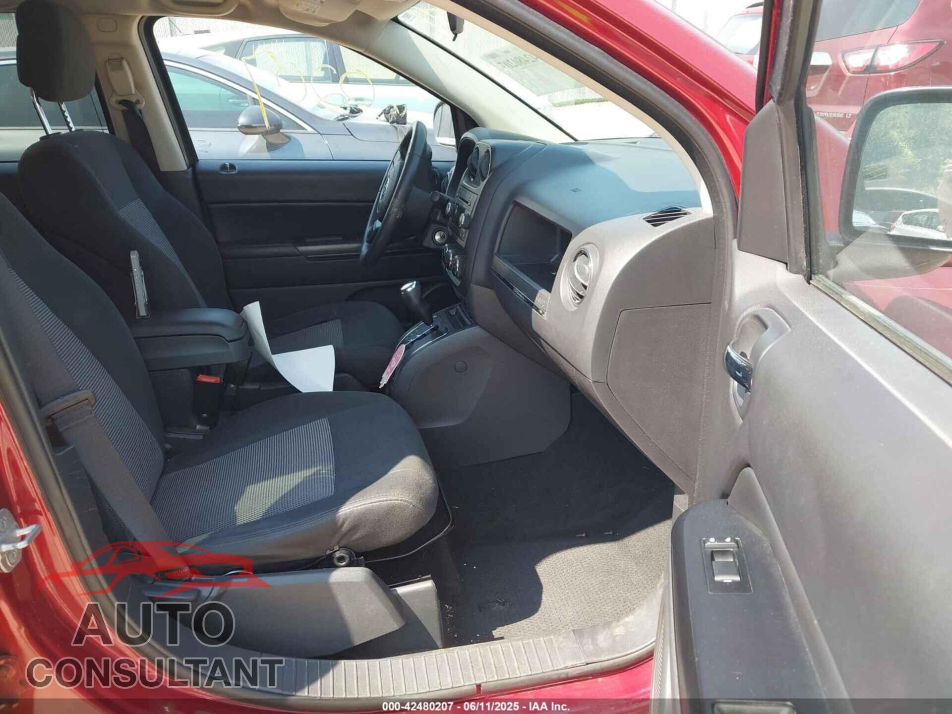 JEEP COMPASS 2011 - 1J4NF1FB0BD164485