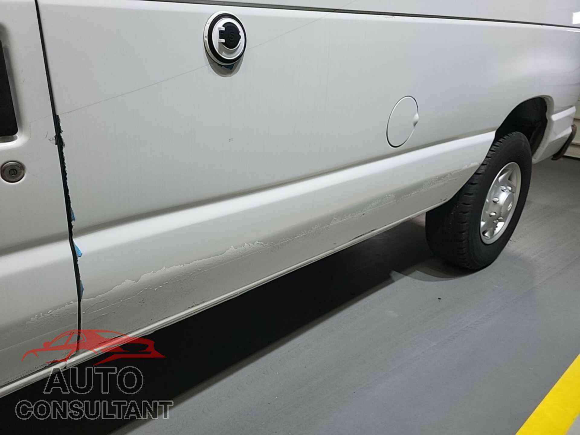 FORD ECONOLINE 2010 - 1FTNE2EW3ADA73440