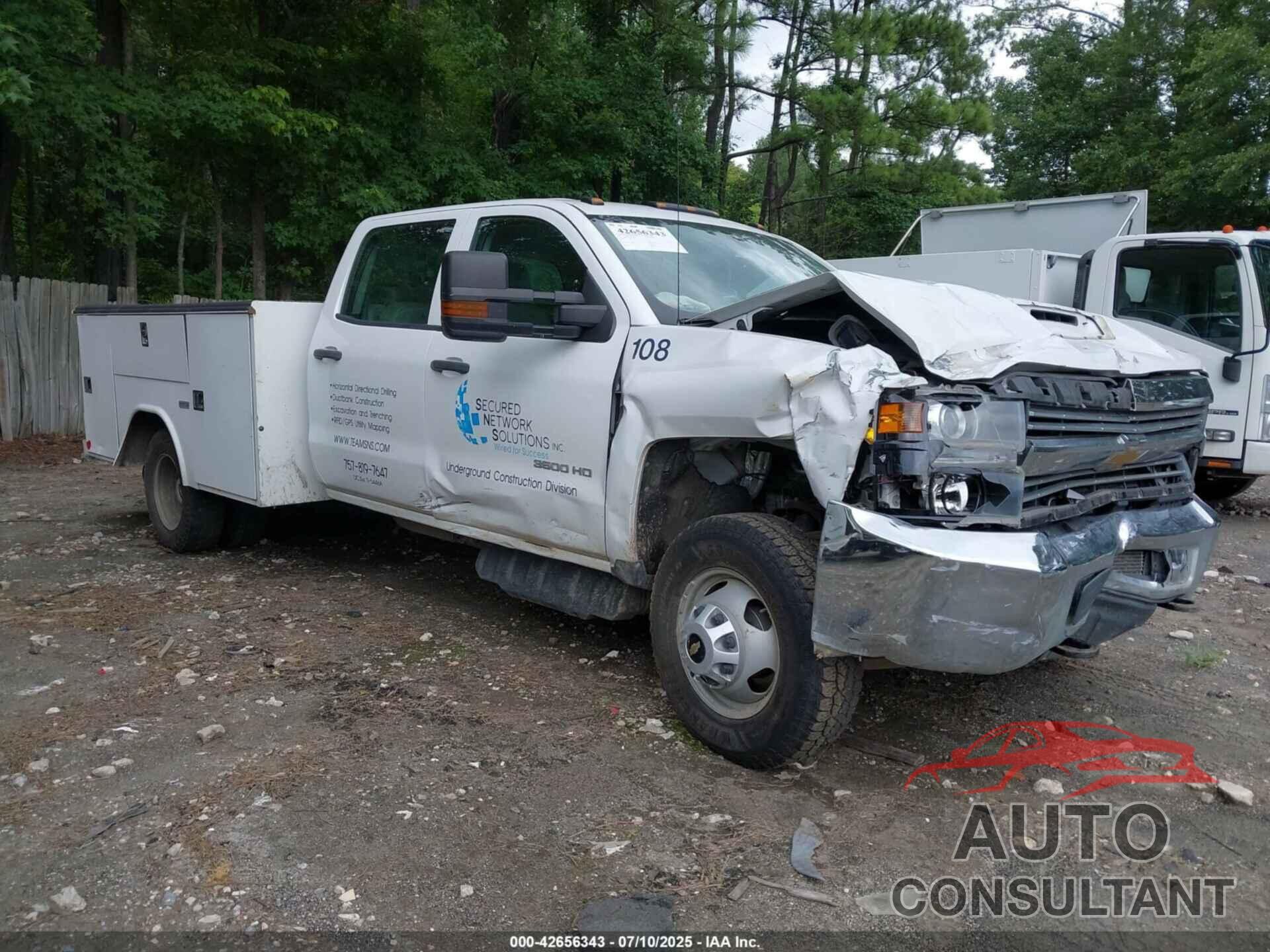 CHEVROLET SILVERADO 3500HD CHASSIS 2017 - 1GB4CYCY2HF157874