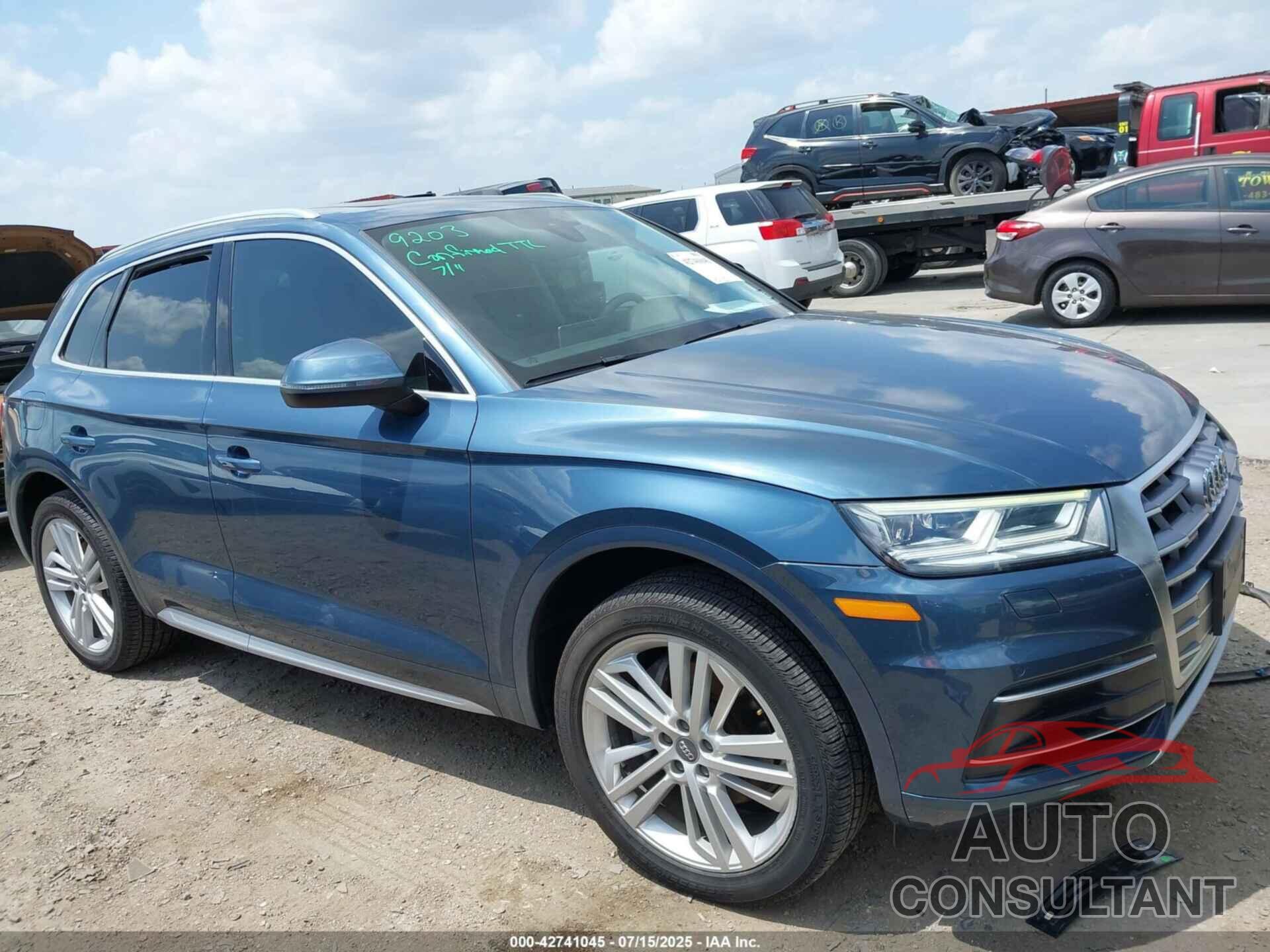 AUDI Q5 2018 - WA1BNAFY8J2209774