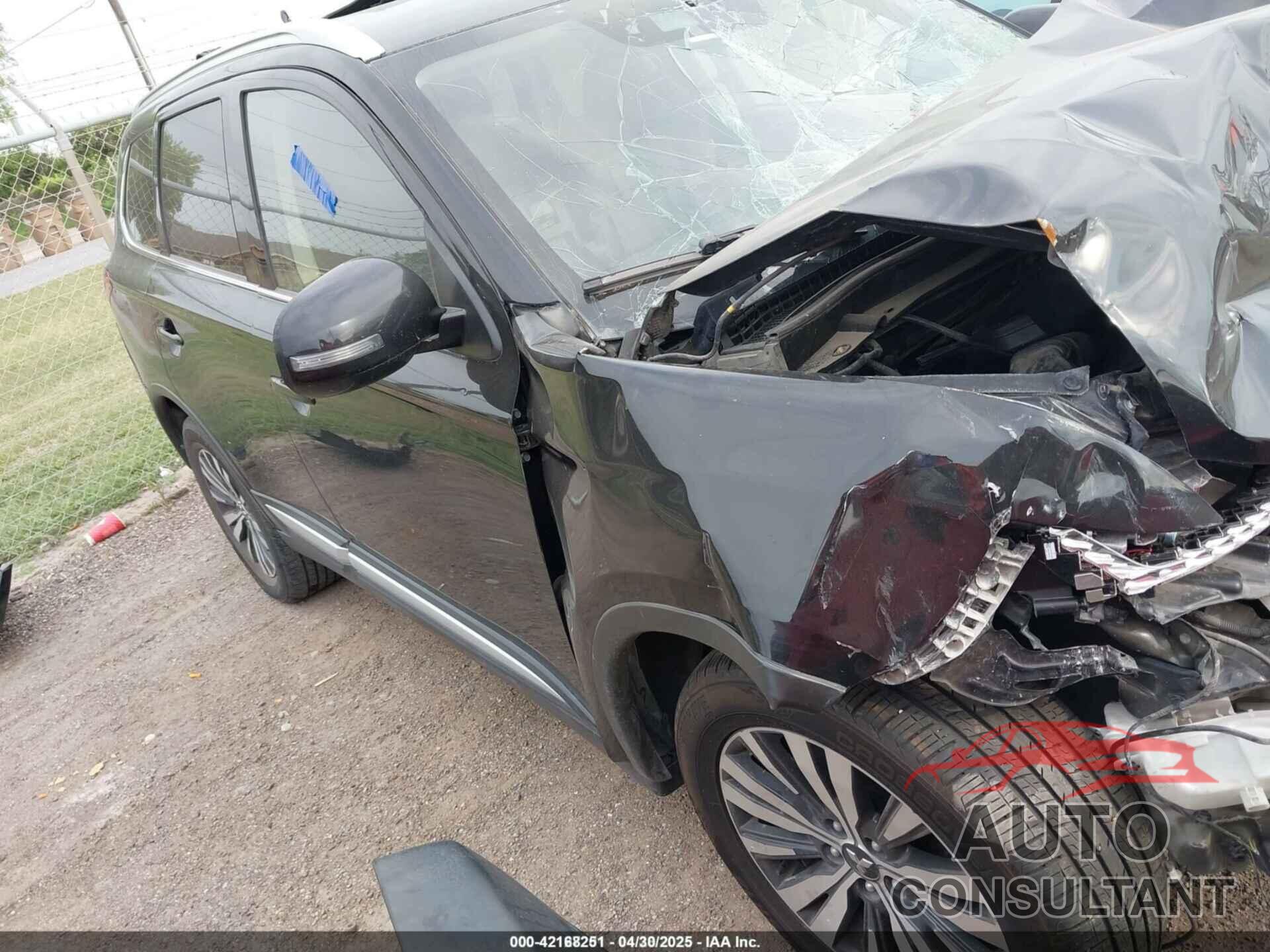 MITSUBISHI OUTLANDER 2020 - JA4AZ3A33LZ023870