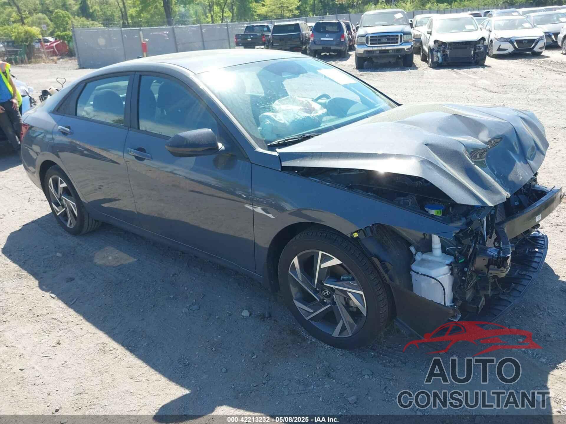 HYUNDAI ELANTRA 2025 - KMHLM4DG2SU876494