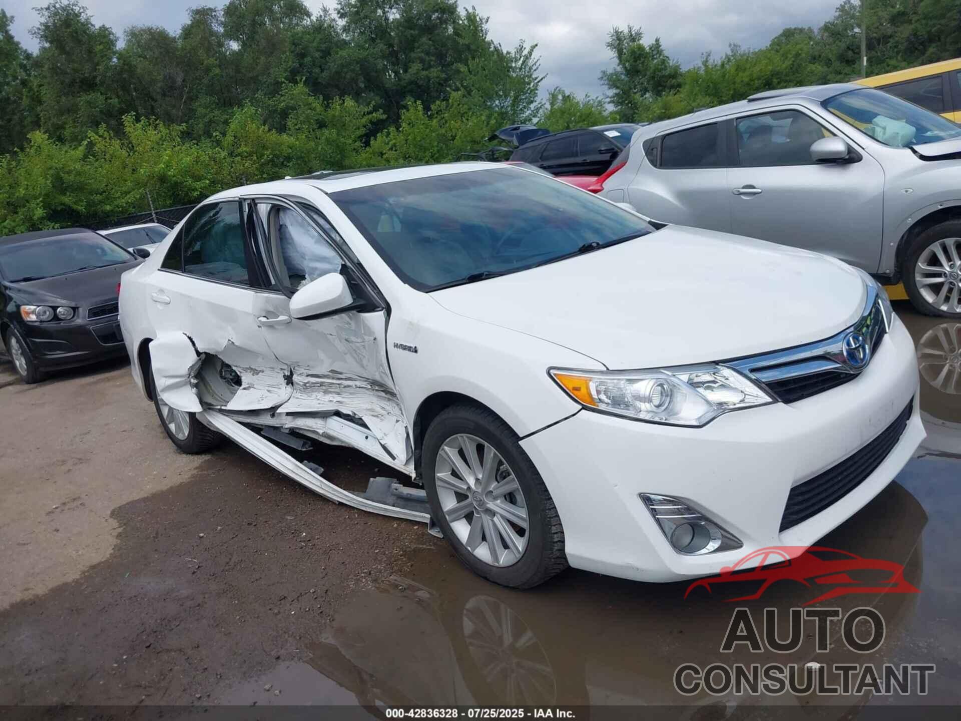 TOYOTA CAMRY HYBRID 2014 - 4T1BD1FK4EU139135