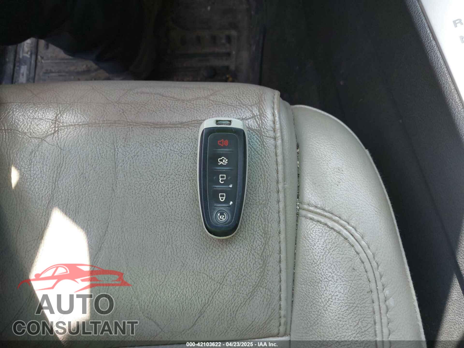 FORD EXPLORER 2011 - 1FMHK8F80BGA85775