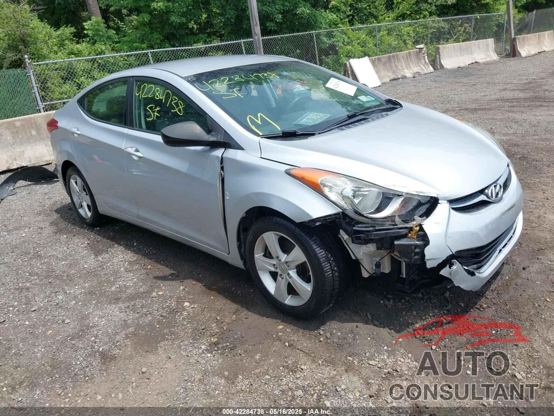 HYUNDAI ELANTRA 2011 - 5NPDH4AE3BH003024