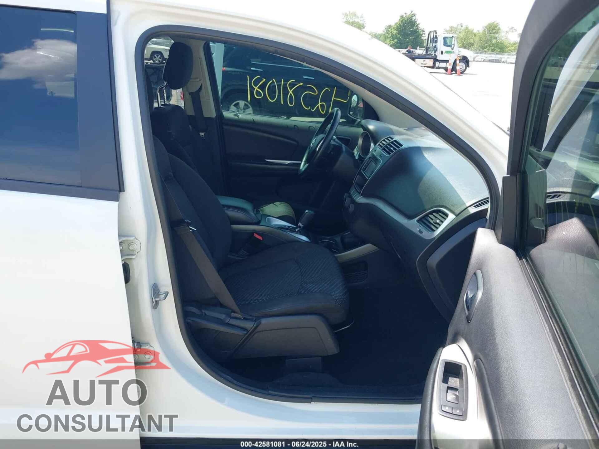 DODGE JOURNEY 2015 - 3C4PDDBG4FT692893