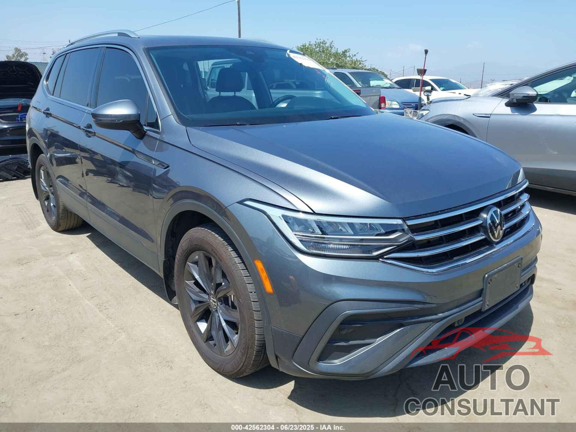 VOLKSWAGEN TIGUAN 2022 - 3VV3B7AX5NM013117