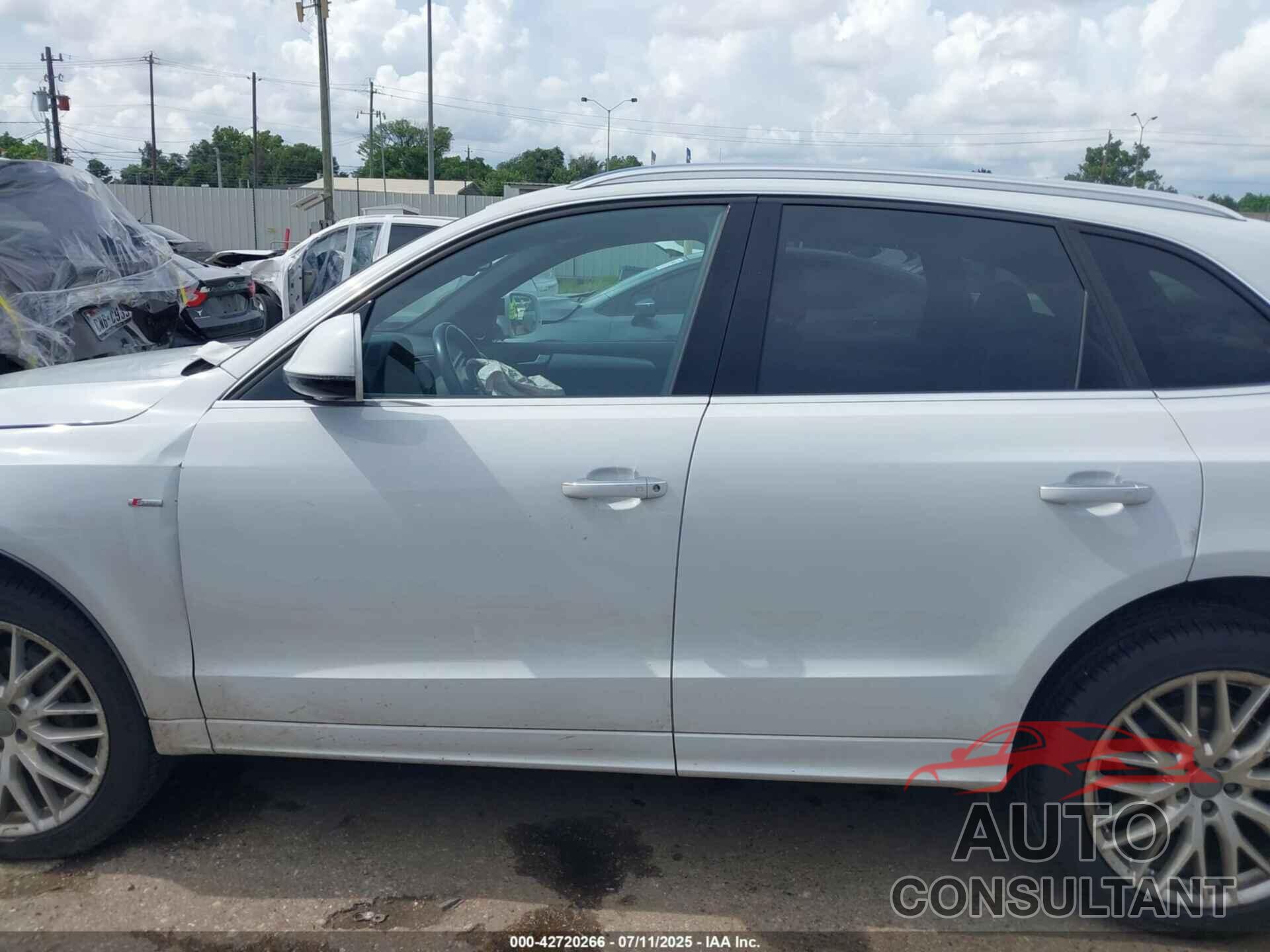 AUDI Q5 2017 - WA1M2AFP0HA044604