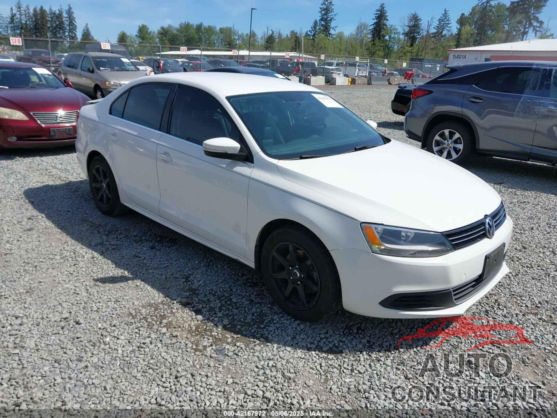 VOLKSWAGEN JETTA 2013 - 3VWLL7AJXDM388780