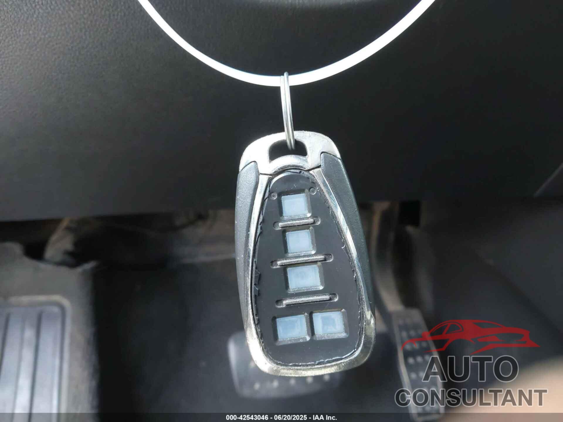 CHEVROLET TRAVERSE 2020 - 1GNERHKWXLJ146911